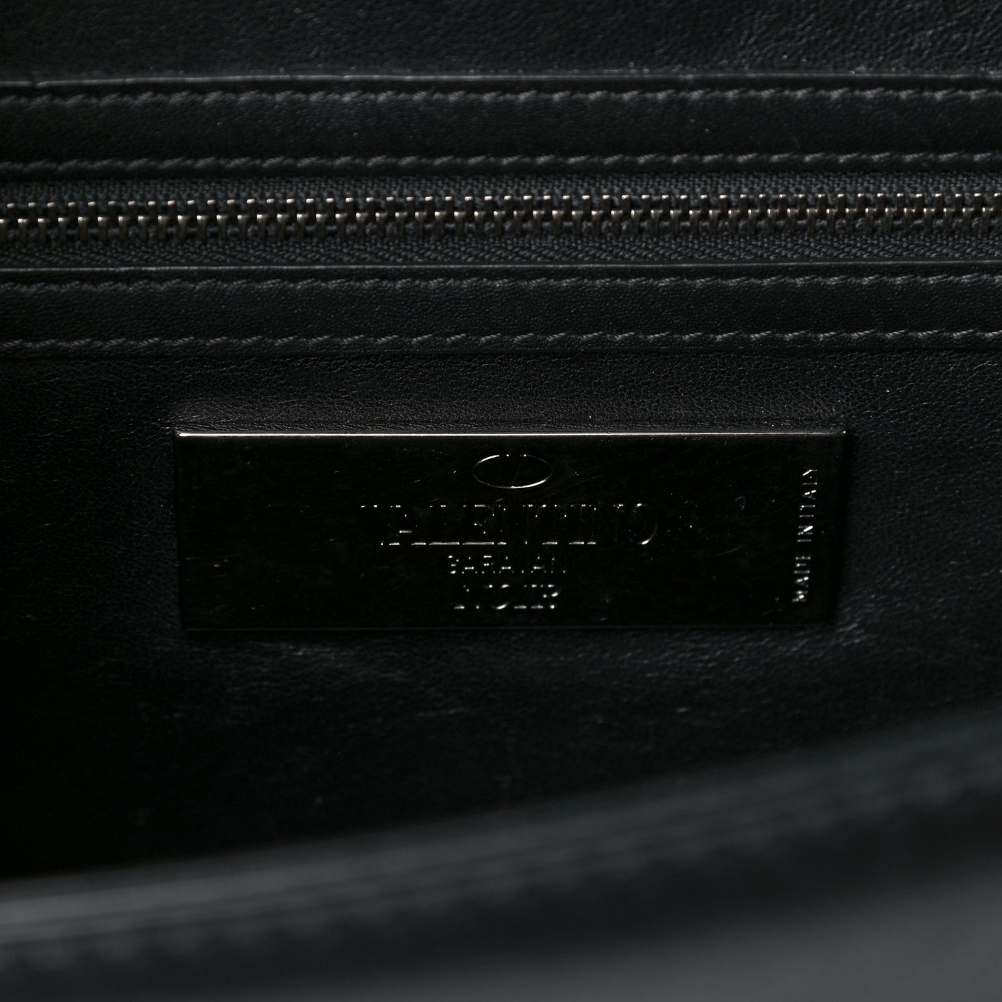Vitello Medium Glam Lock Rockstud Flap Black