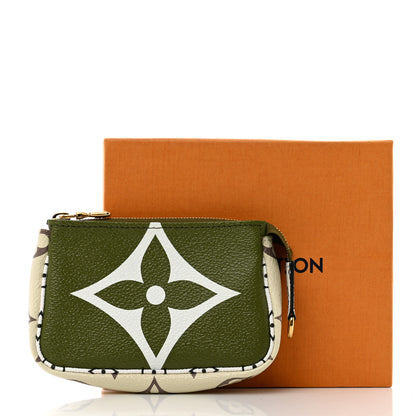 Louis Vuitton Monogram Giant Micro Pochette Accessories Kaki White 7 of 7