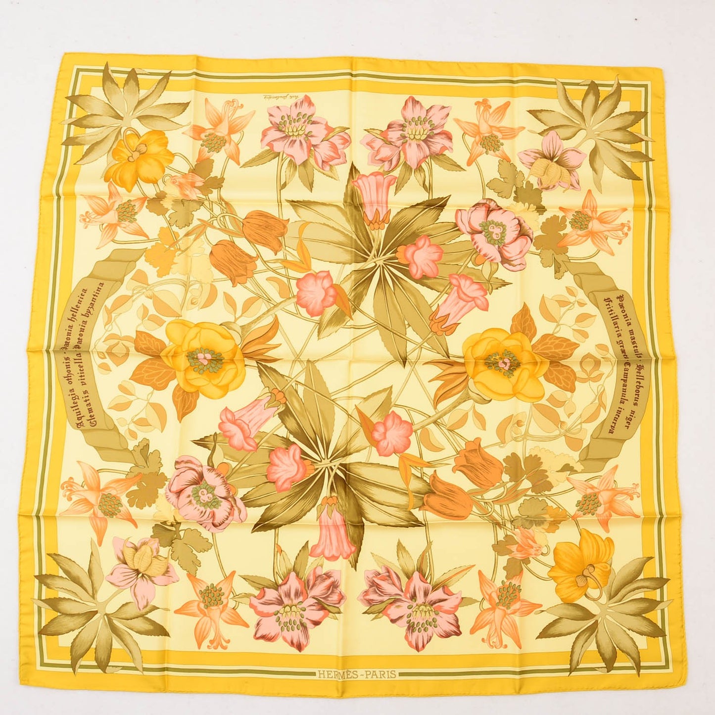 Silk Fleurs D'Hellade Scarf 90