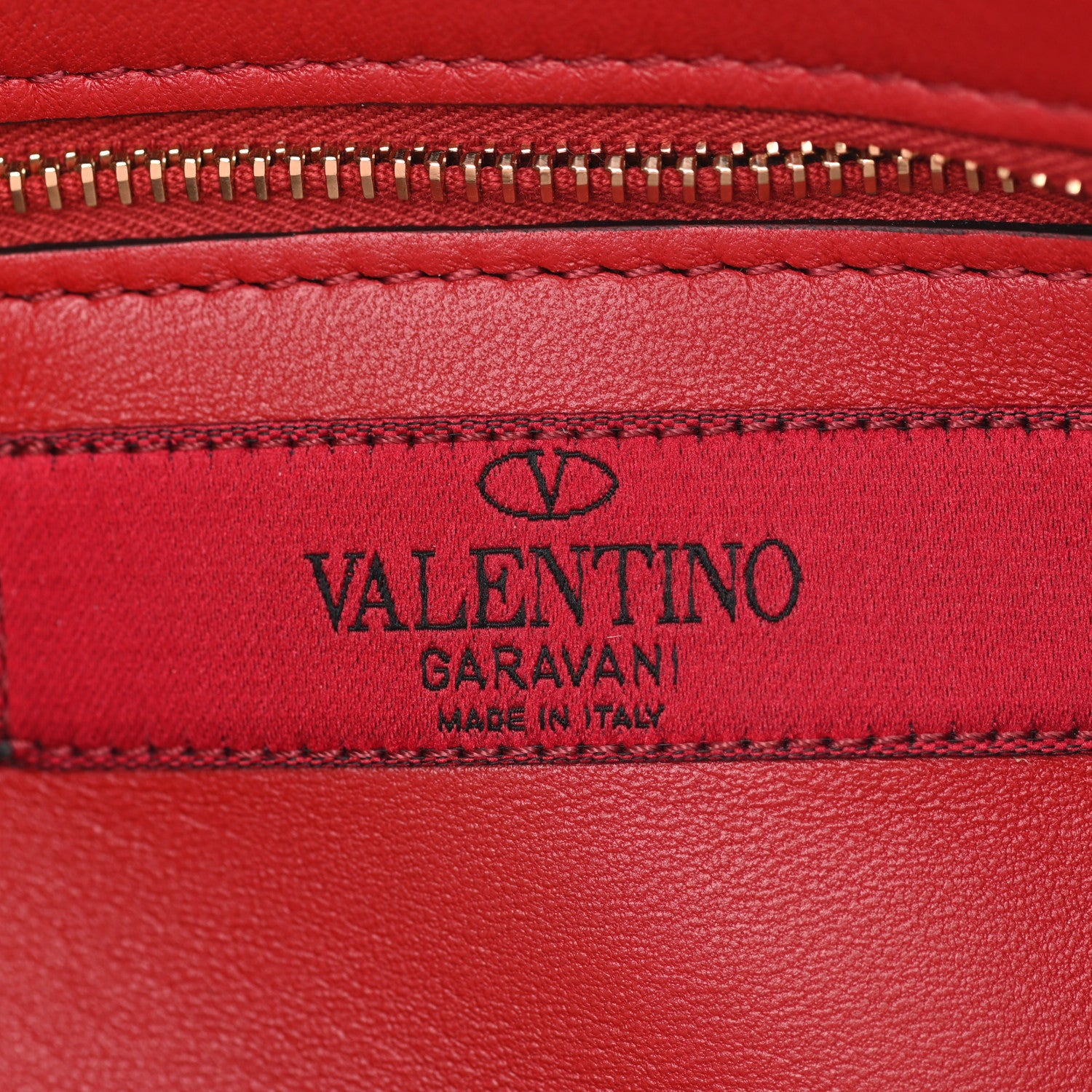 Valentino Garavani Nappa Rockstud Spike Side Slip Zip Clutch Lipstick 5 of 6