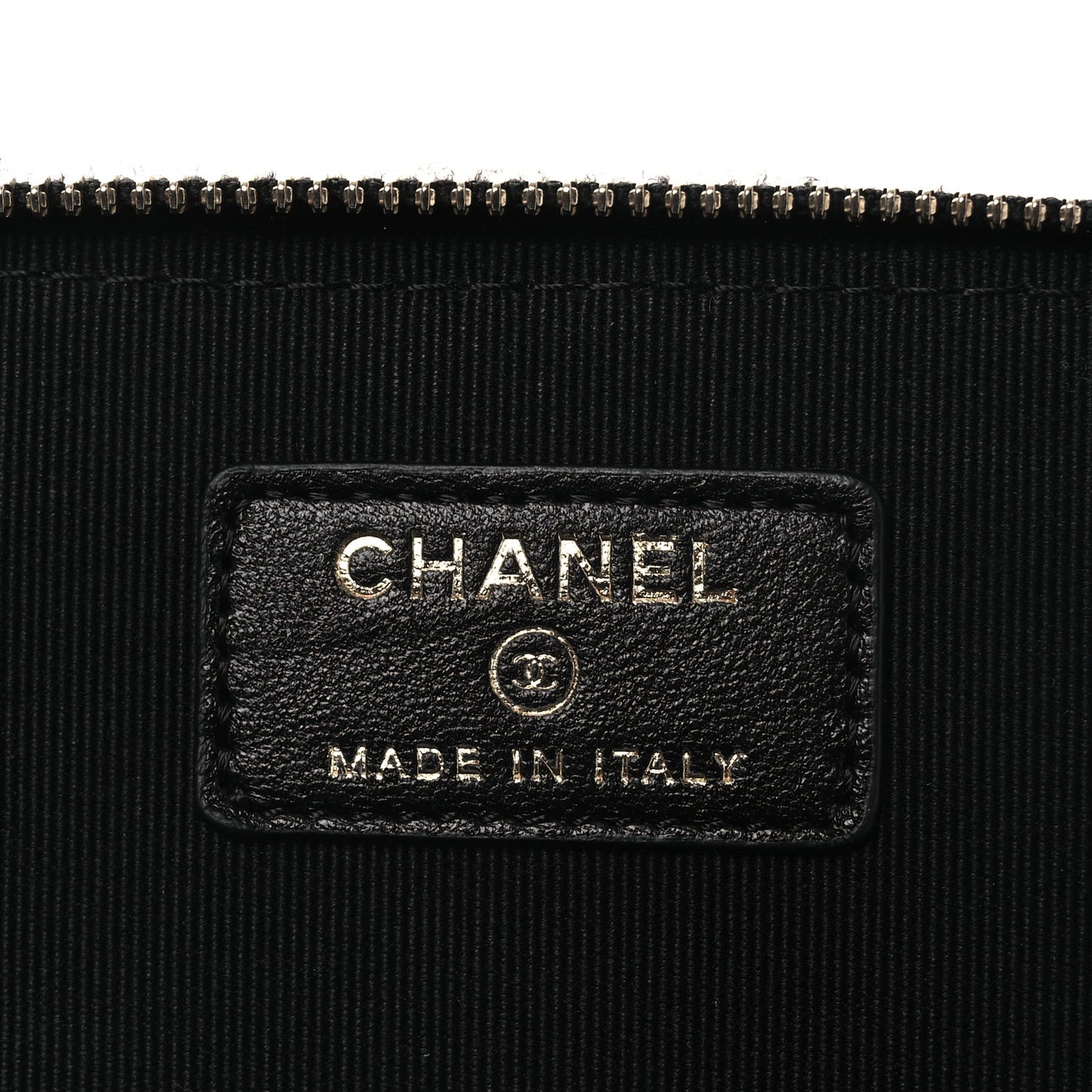 Lambskin Quilted Small Top Handle Vanity Case With Chain Black