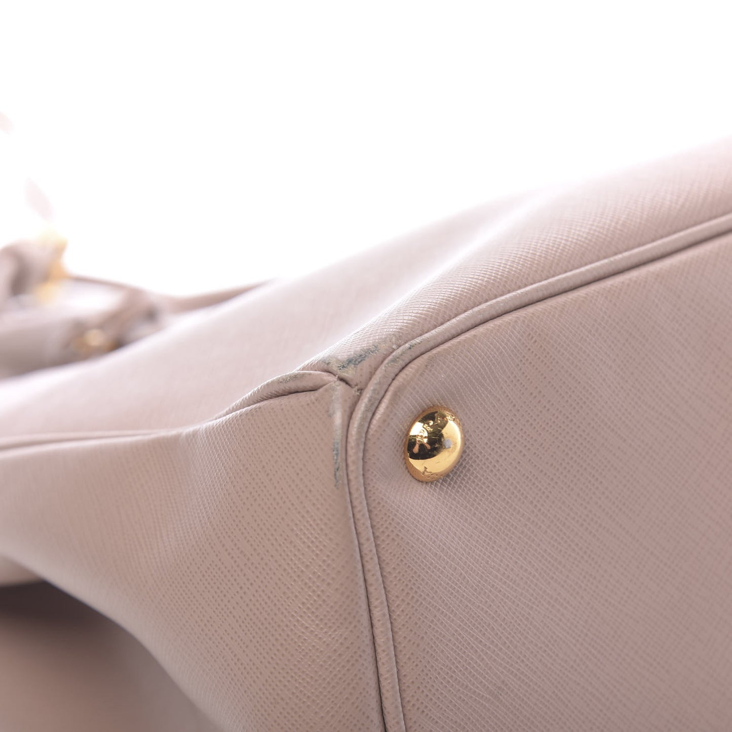 Saffiano Medium Galleria Double Zip Tote Cammeo