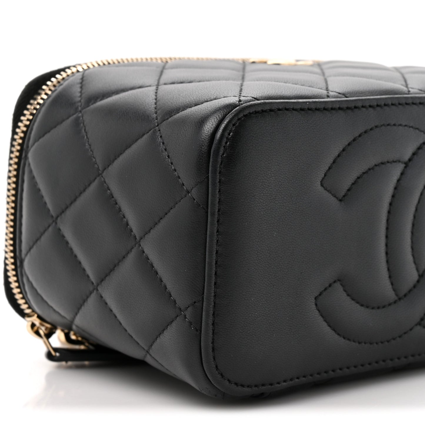 Lambskin Quilted Small Top Handle Vanity Case With Chain Black