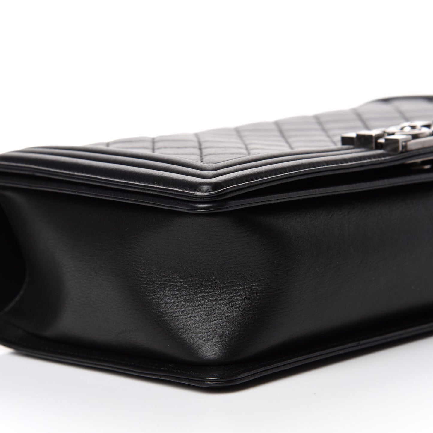 Metallic Calfskin Quilted New Medium Boy Flap Black