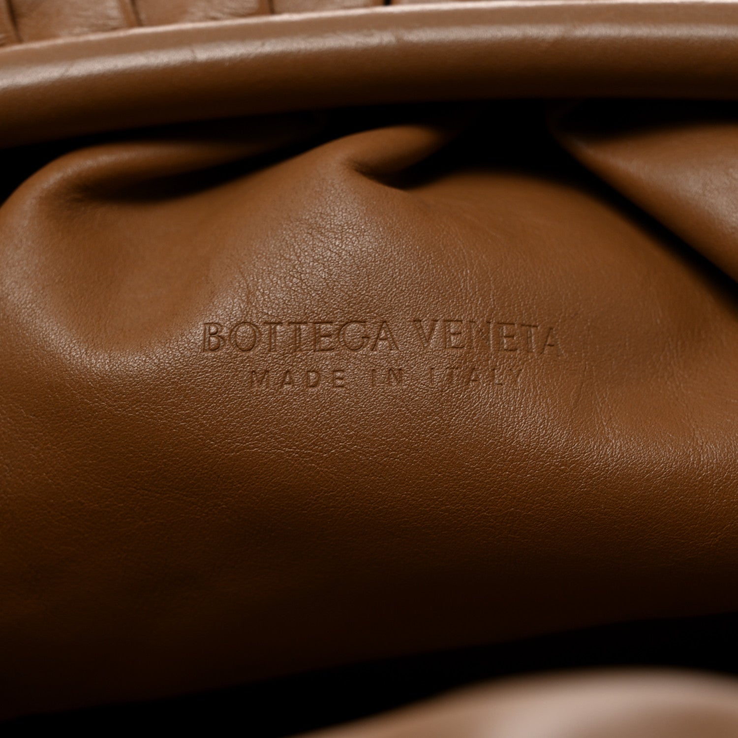 Bottega Veneta Smooth Butter Calf The Pouch Oversized Clutch Cammello 6 of 7