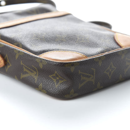Louis Vuitton Monogram Danube 21 6 of 9
