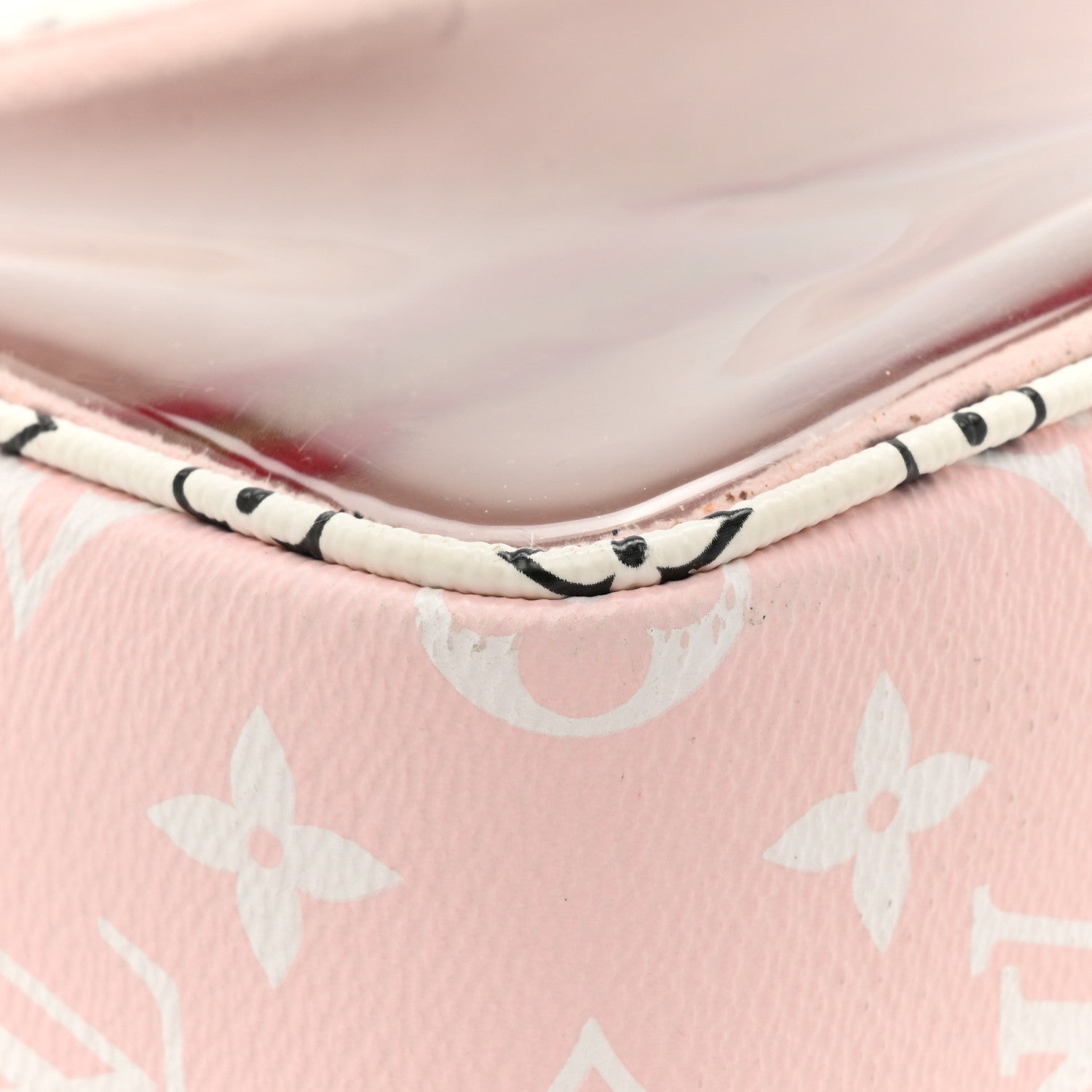 Louis Vuitton Monogram Giant Beach Pouch Rouge 9 of 12