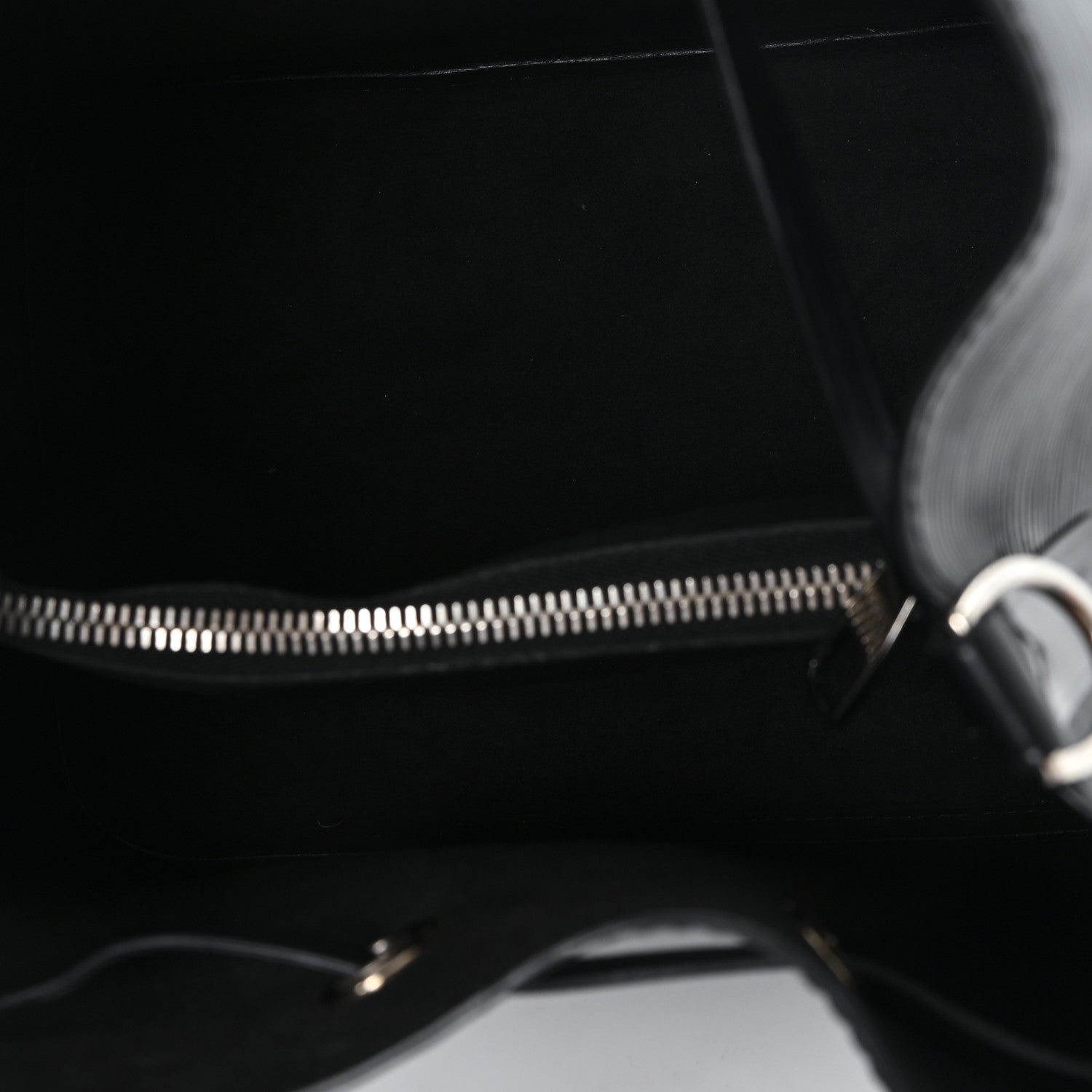 Louis Vuitton Epi Neonoe Black 5 of 10