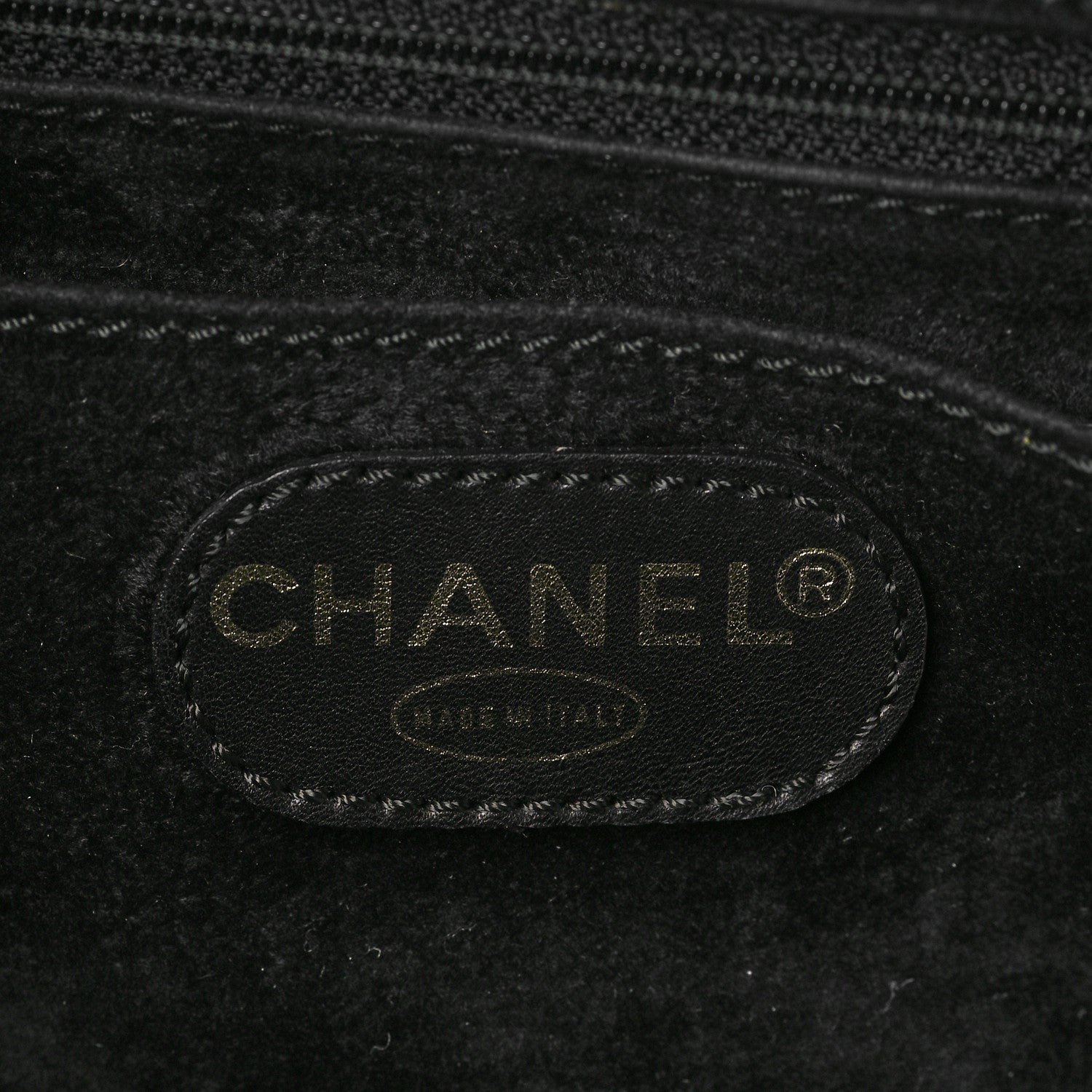 Chanel Patent CC Vanity Cosmetic Case Black 6 of 11