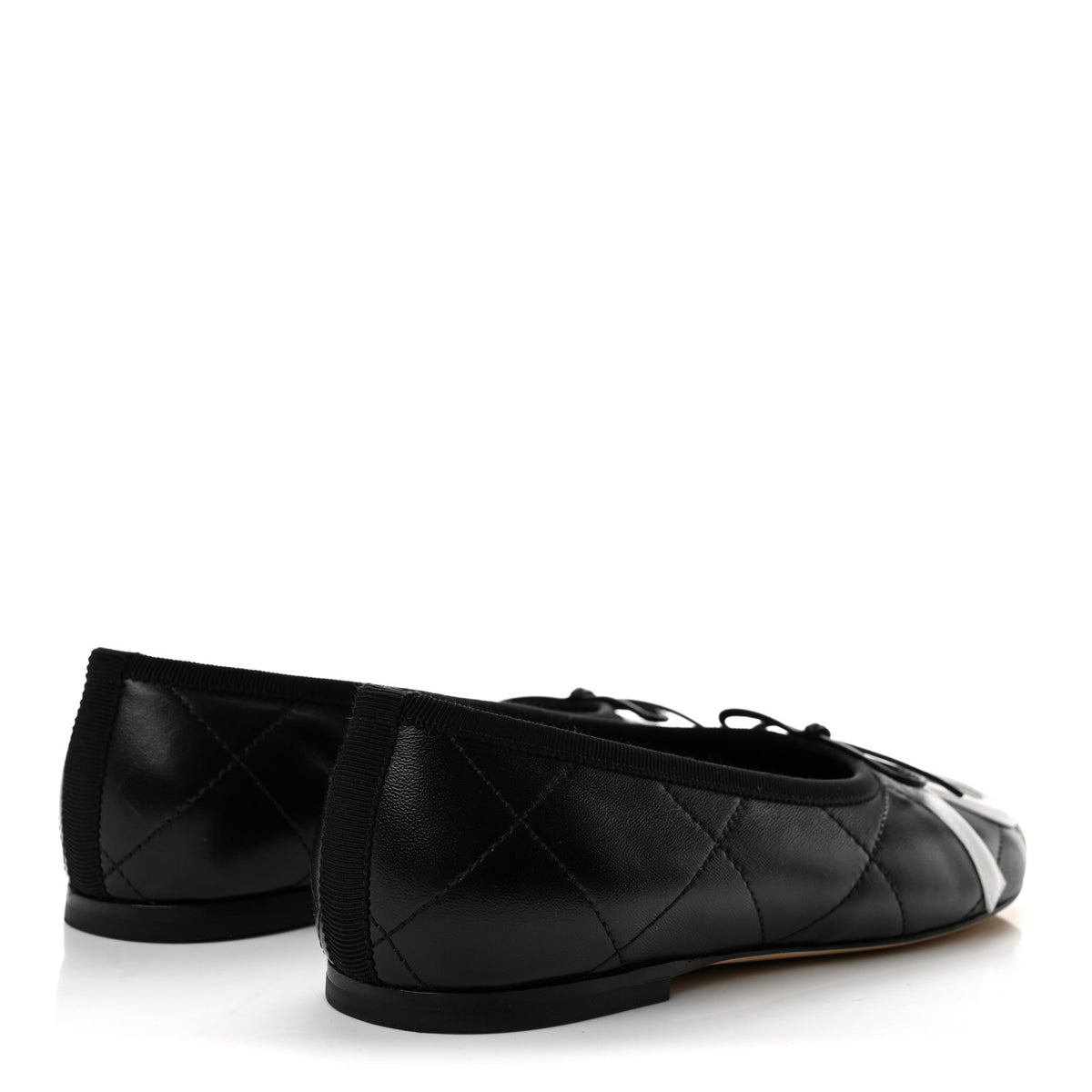 Lambskin Quilted CC Cambon Ballet Flats 36 Black White