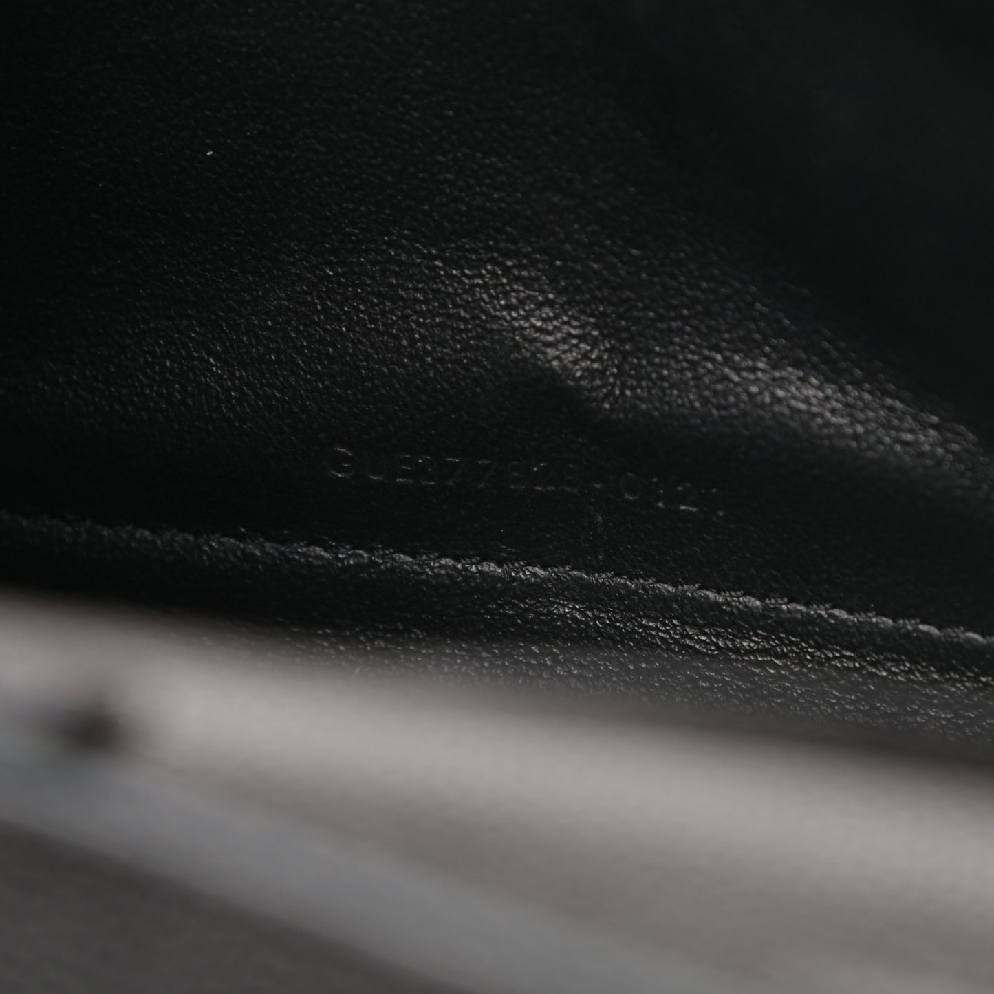 Grain De Poudre Matelasse Chevron Monogram Chain Wallet Black