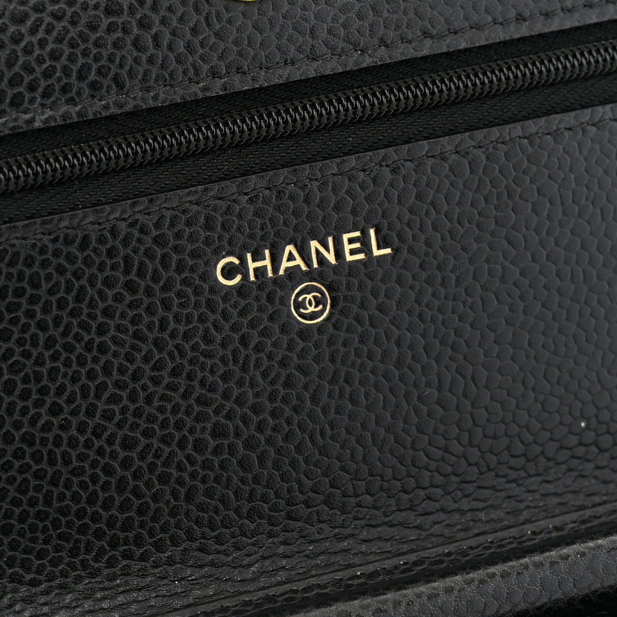 Caviar Quilted Wallet on Chain WOC Black