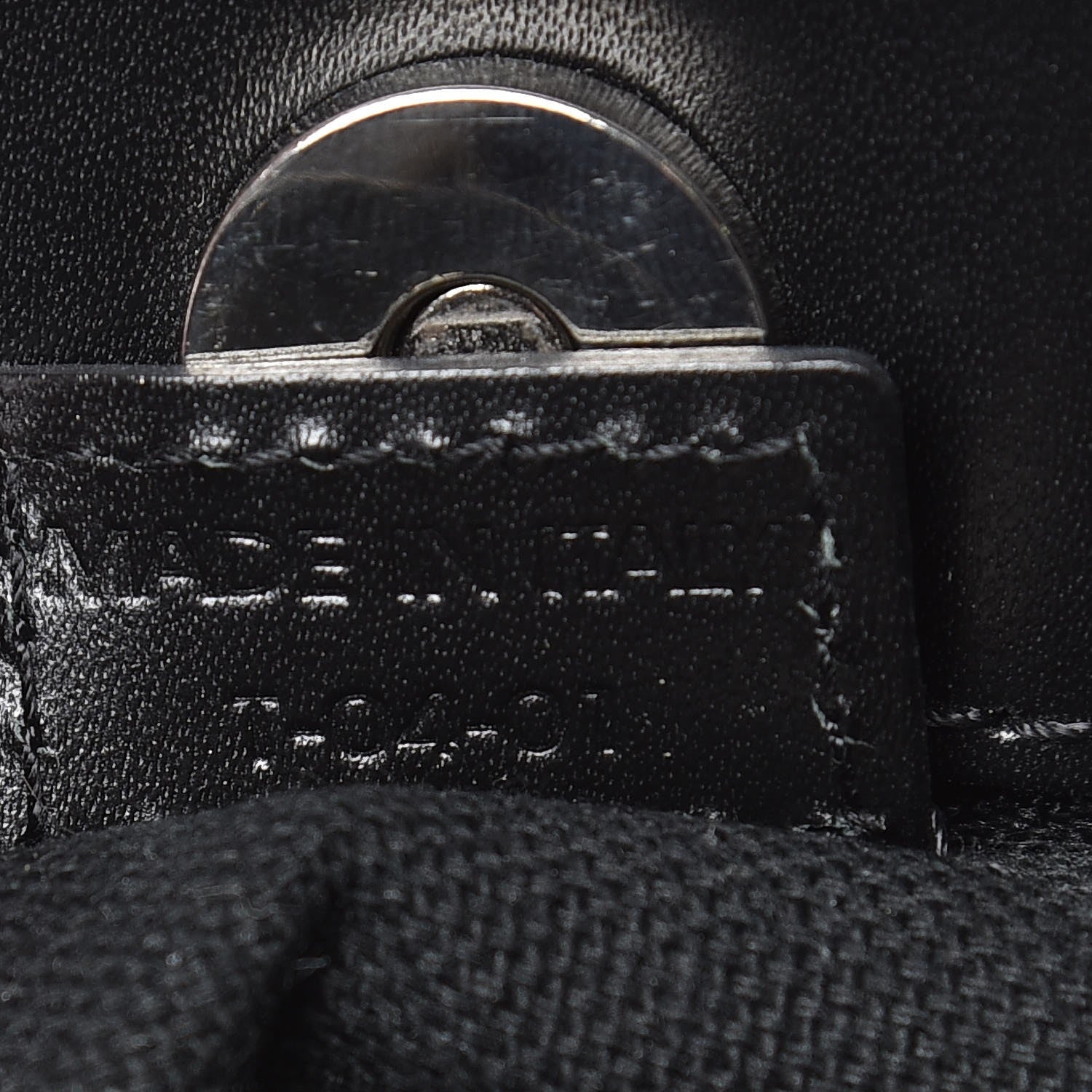 Burberry House Check Tote Black 7 of 9