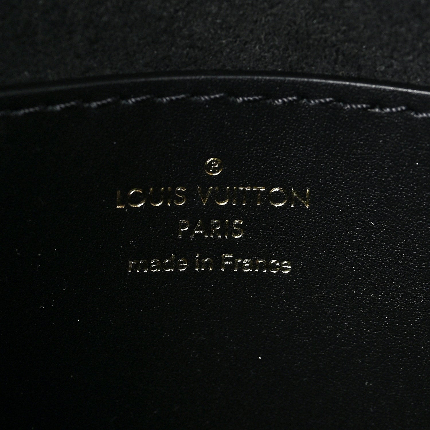 Louis Vuitton Reverse Monogram Tilsitt 7 of 9