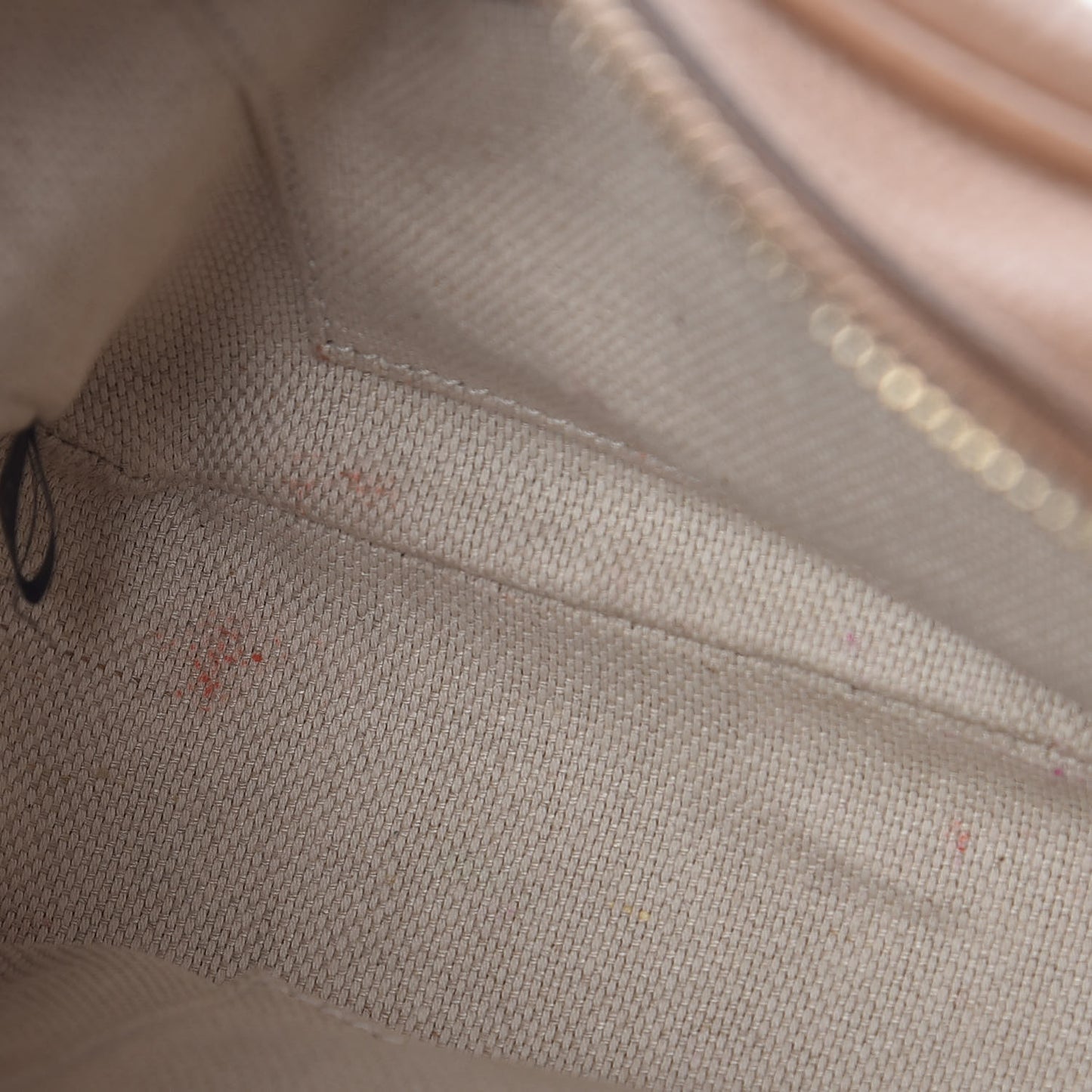 Pebbled Calfskin Small Soho Disco Bag Camelia