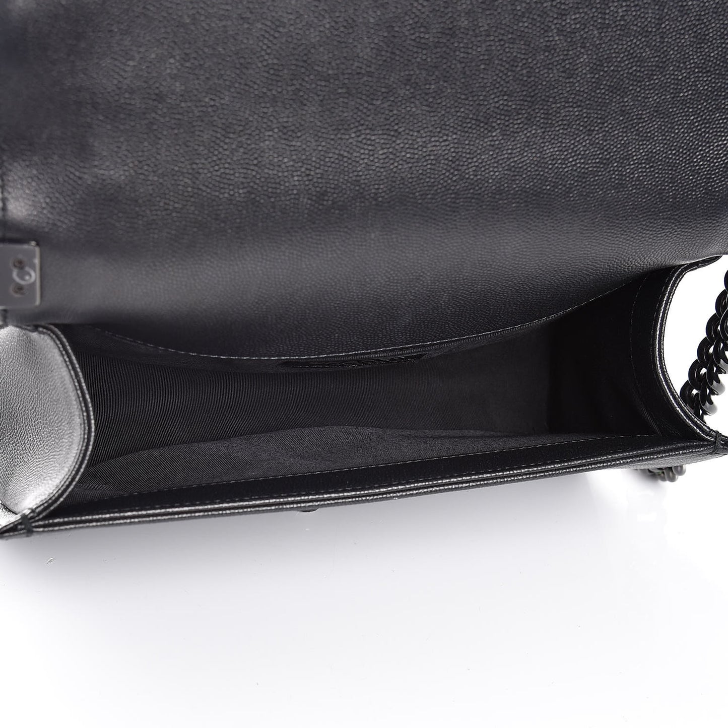 Caviar Quilted Medium Boy Flap So Black