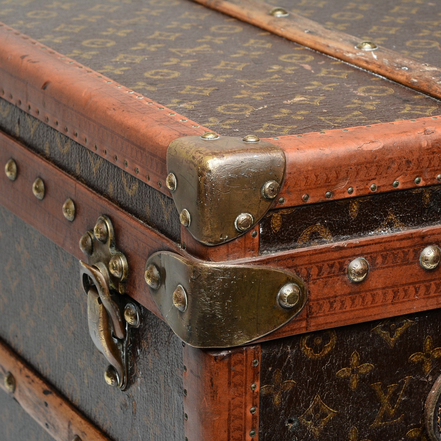Louis Vuitton Monogram Small Cabin Trunk 28 of 46