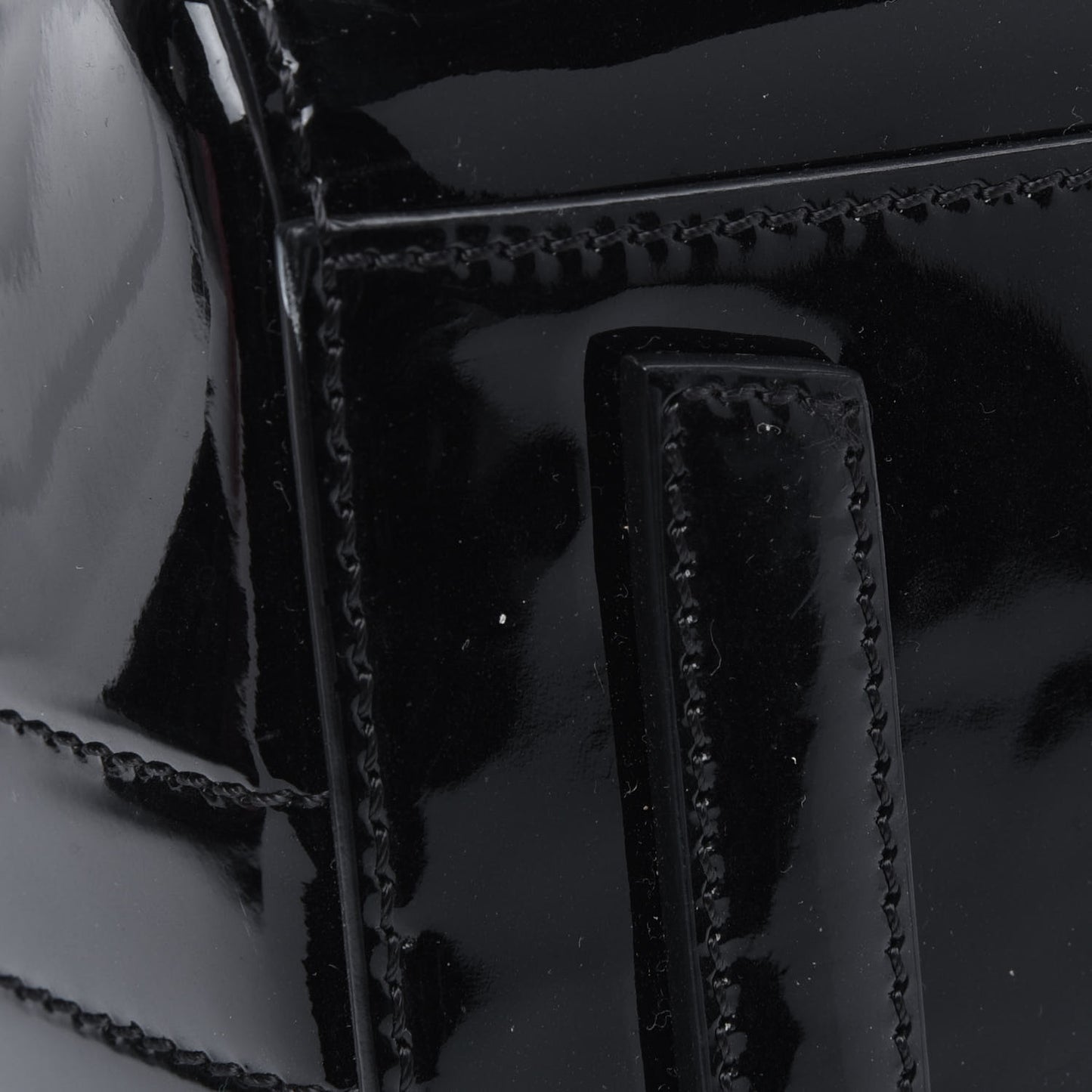 Patent Calfskin Mini Antigona Black