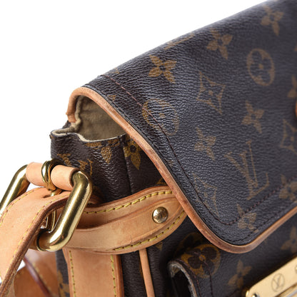 Louis Vuitton Monogram Hudson PM 23 of 27
