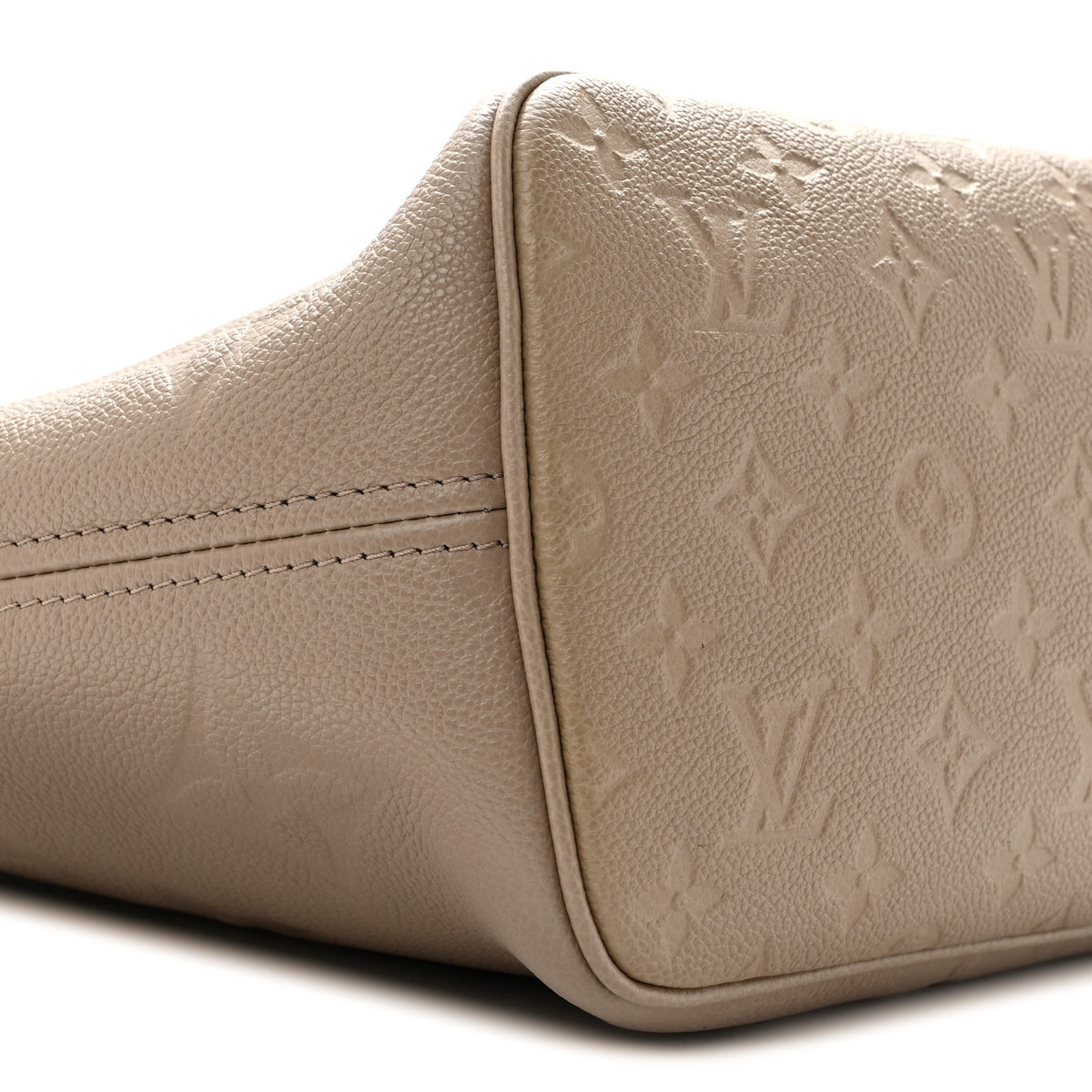 Empreinte Monogram Giant Neverfull MM Tourterelle