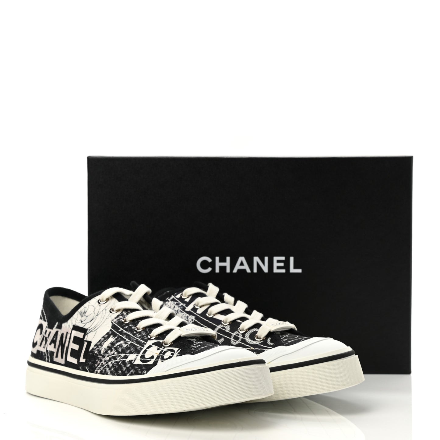 Printed Fabric Low Top Logo Sneakers 40.5 White Black