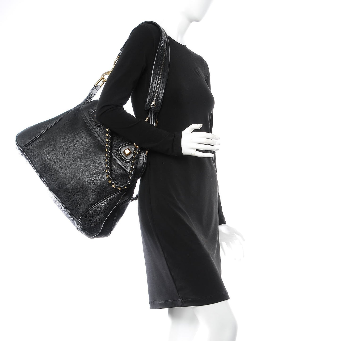 Calfskin Large Chain Wrap Nightingale Black