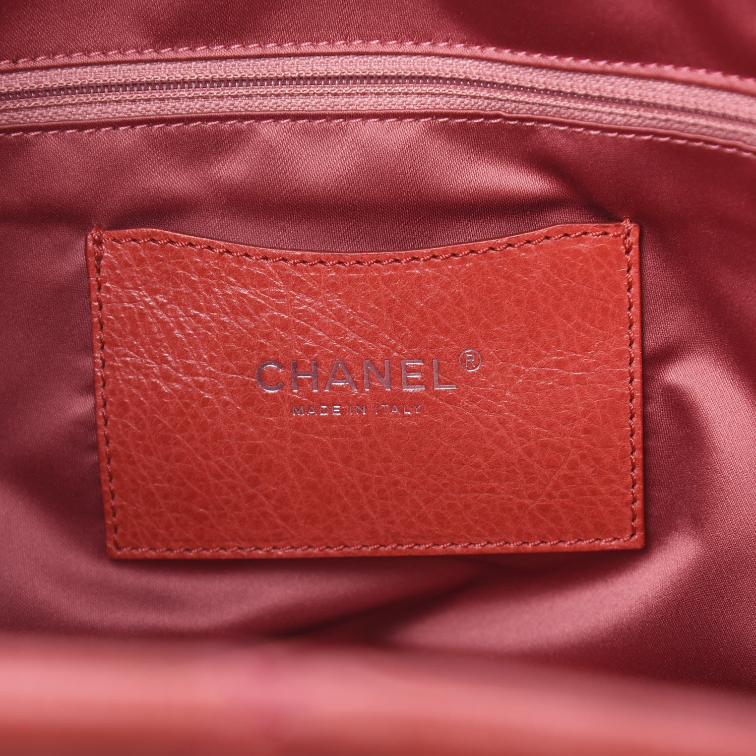 Chanel Glazed Calfskin Large On The Road Tote Red 7 of 11