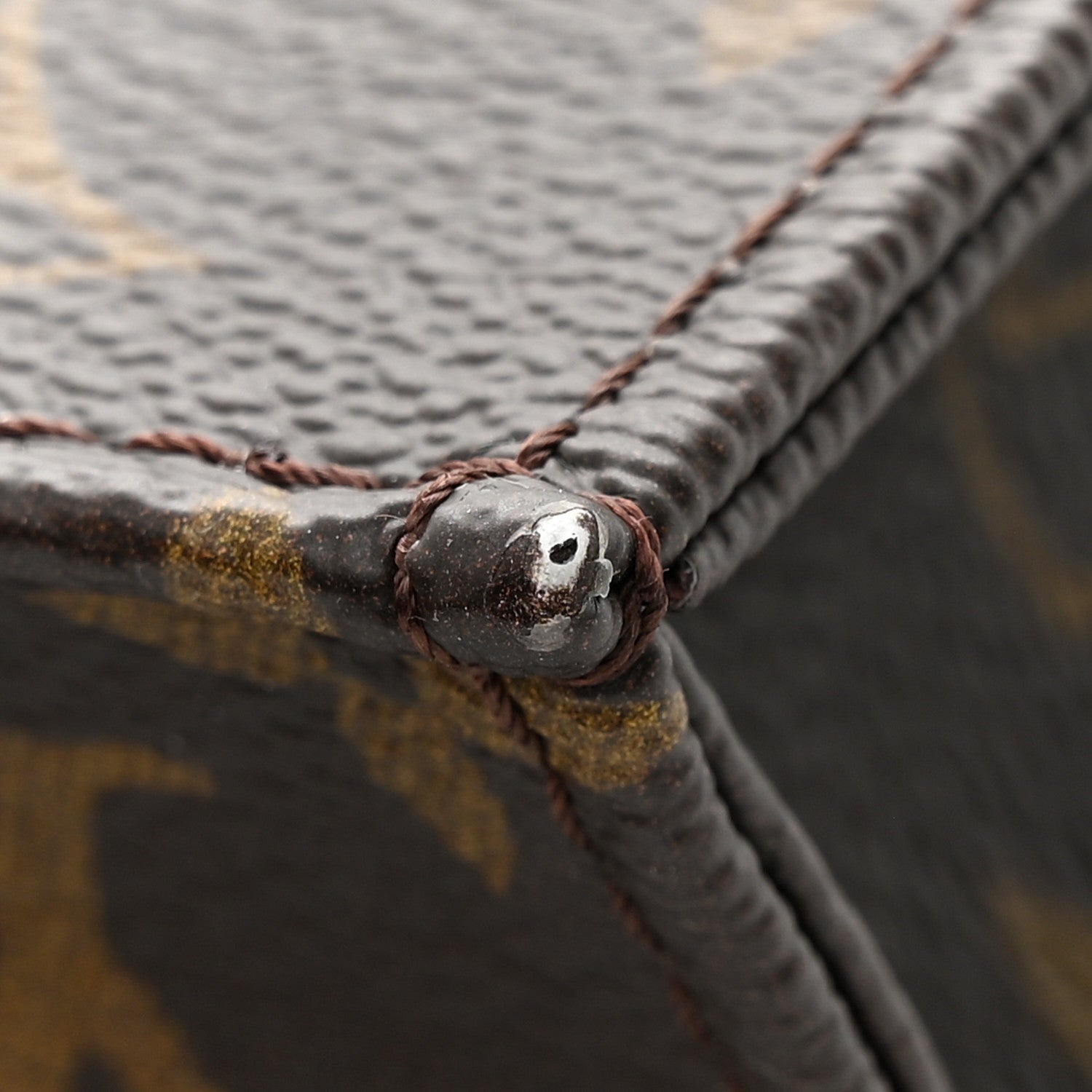 Louis Vuitton Monogram Fall In Love Petit Sac Plat 11 of 11