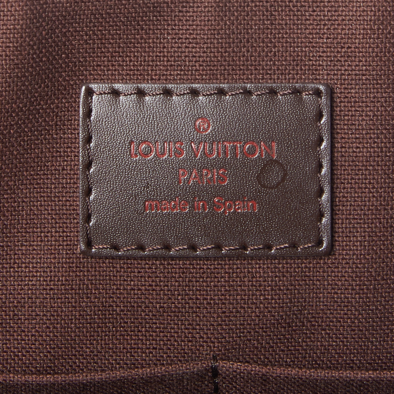 Louis Vuitton Damier Ebene District MM 8 of 8