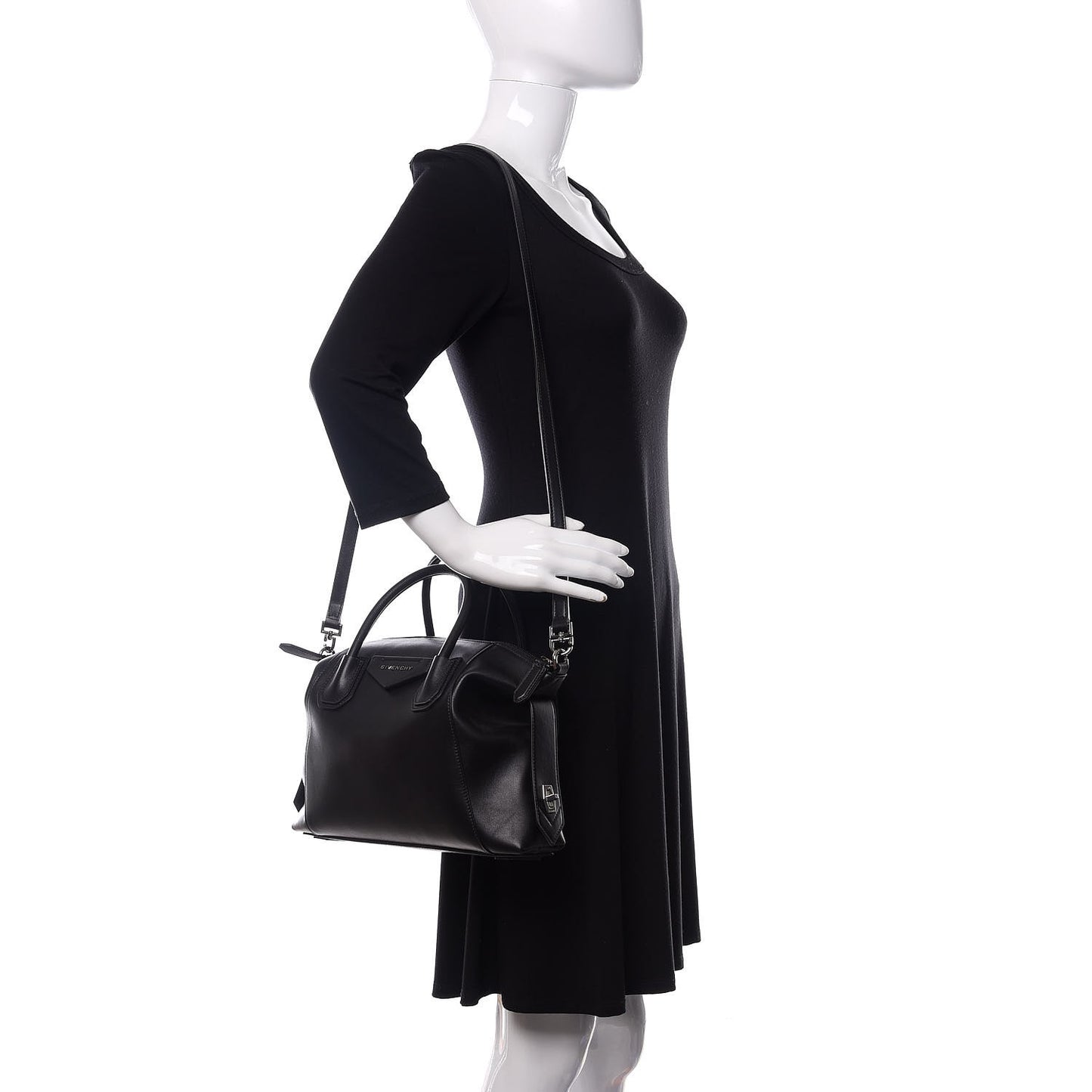 Calfskin Small Soft Antigona Black