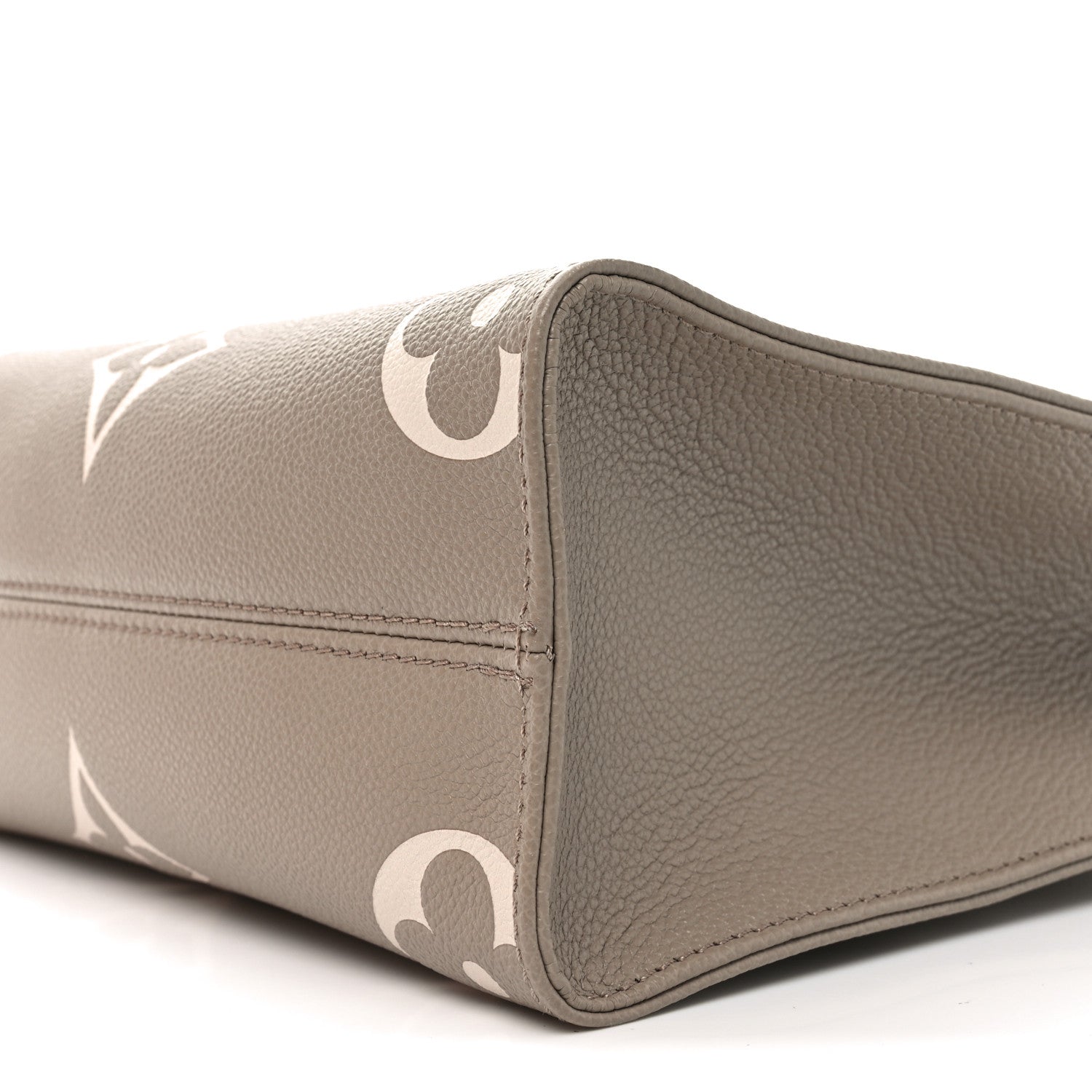 Louis Vuitton Empreinte Monogram Giant Onthego PM Tourterelle Creme 9 of 10