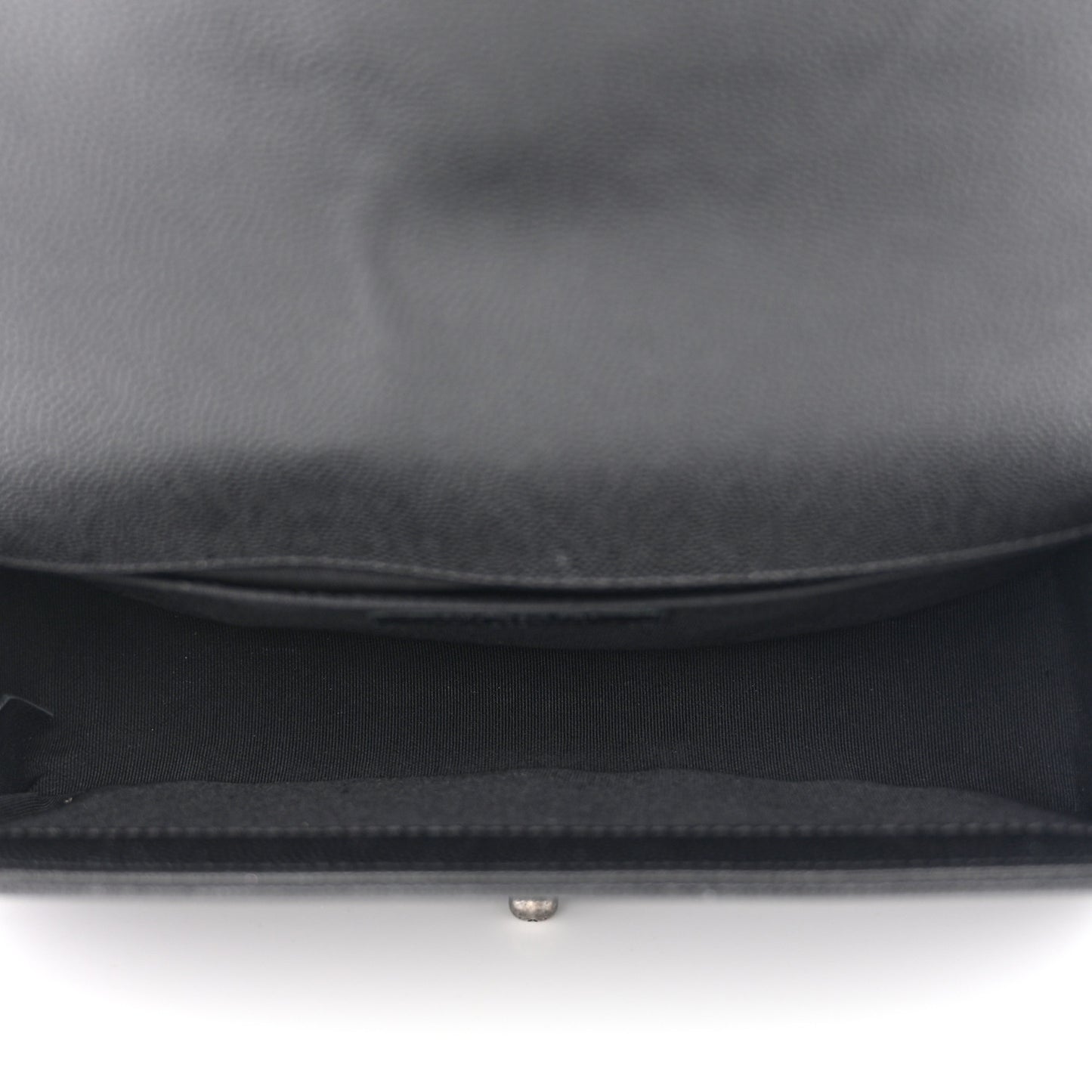 Caviar Quilted Medium Boy Flap Black