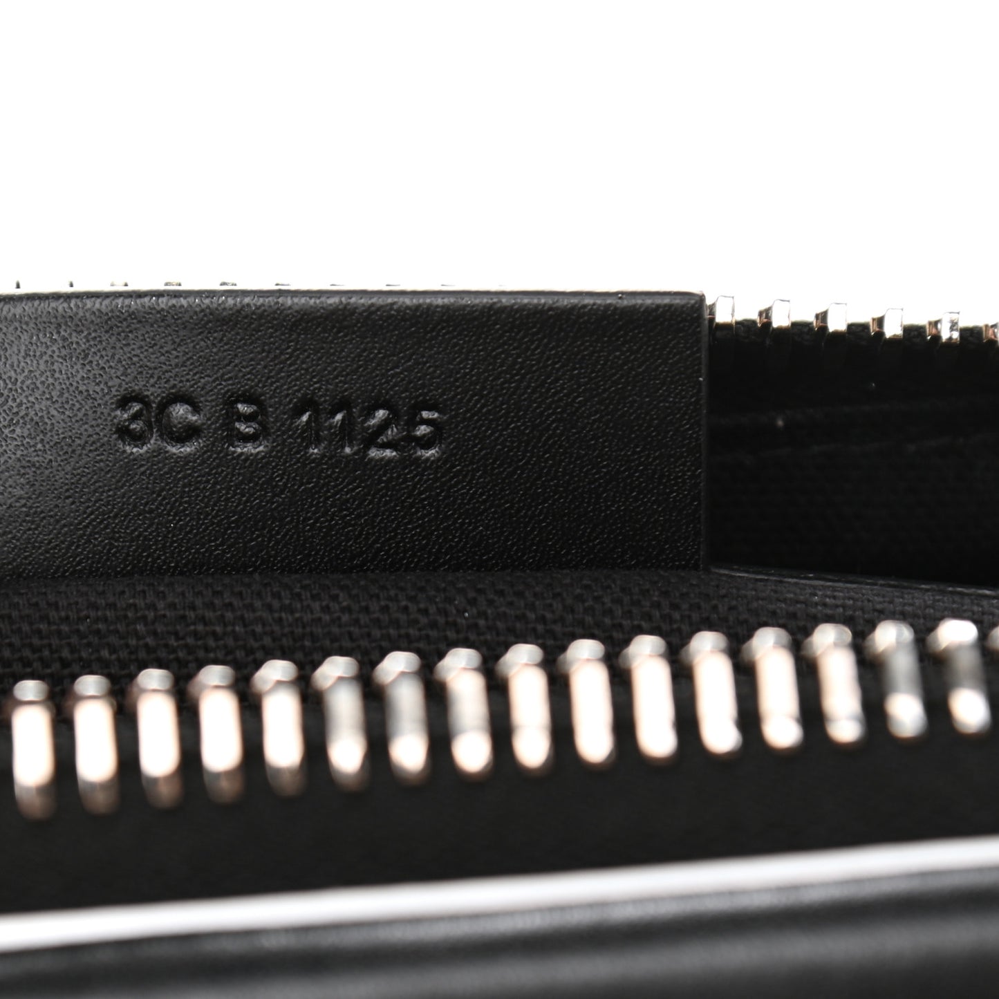 Calfskin Brogue Medium Antigona Black White