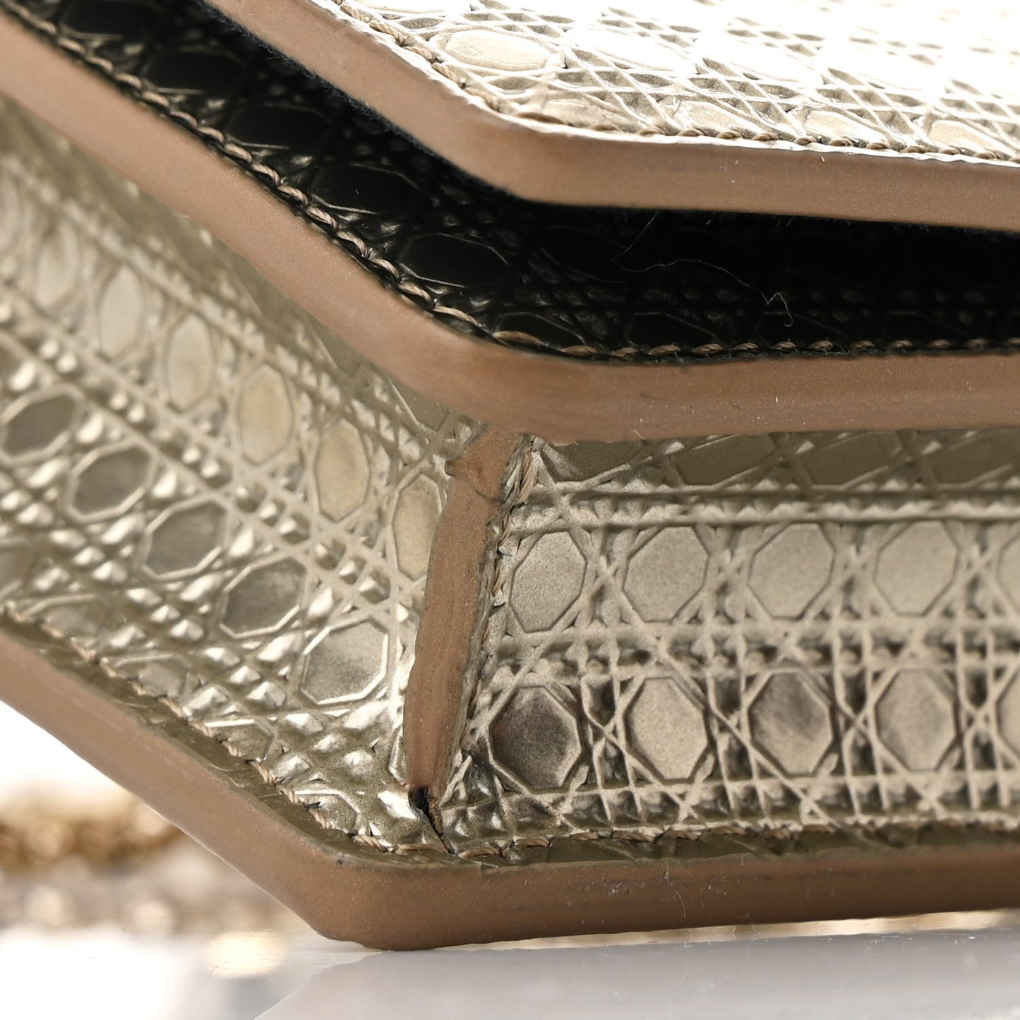 Metallic Patent Micro-Cannage 30 Montaigne 2 in 1 Pouch Gold