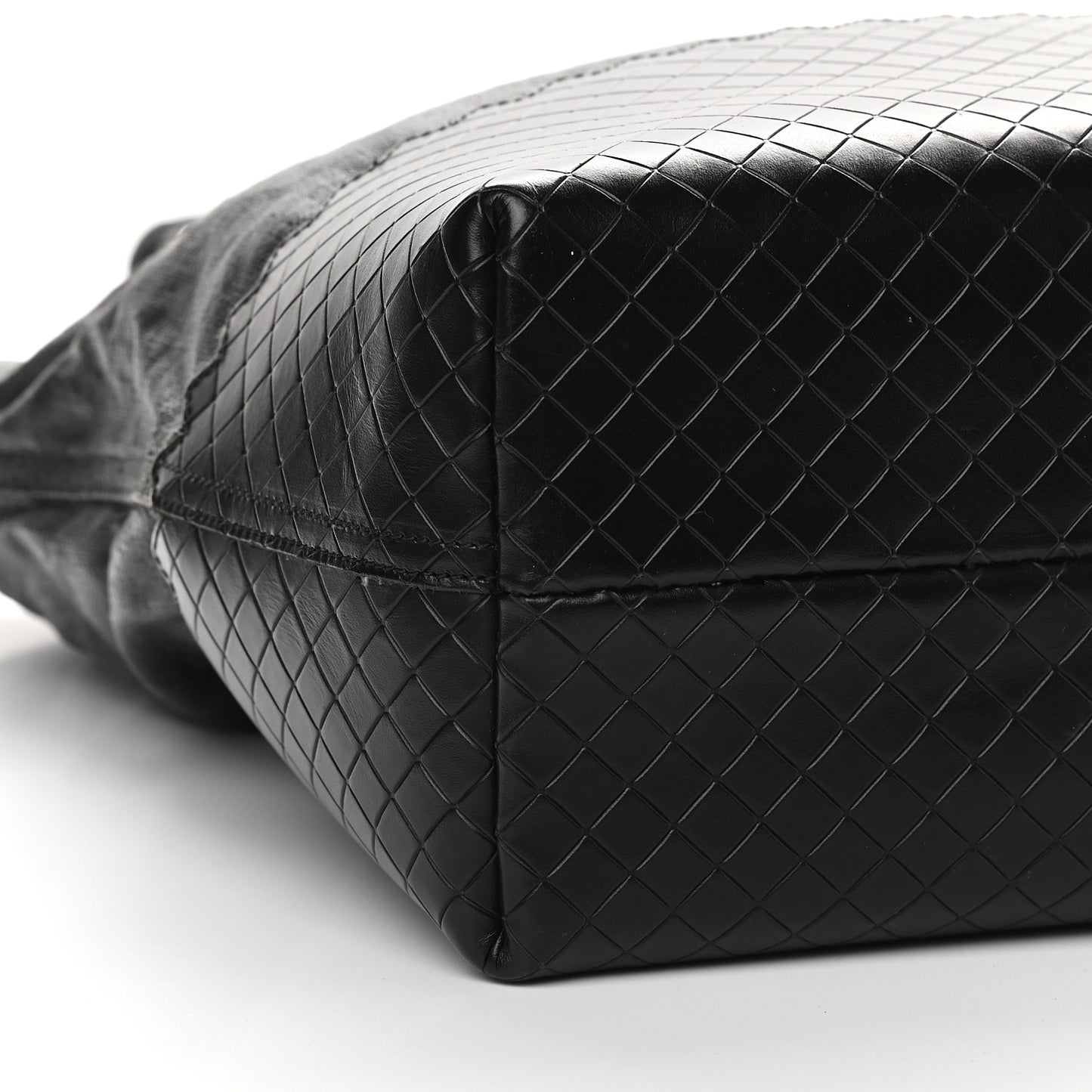 Lino Spalmato Light Calf Scolpito Tote Black