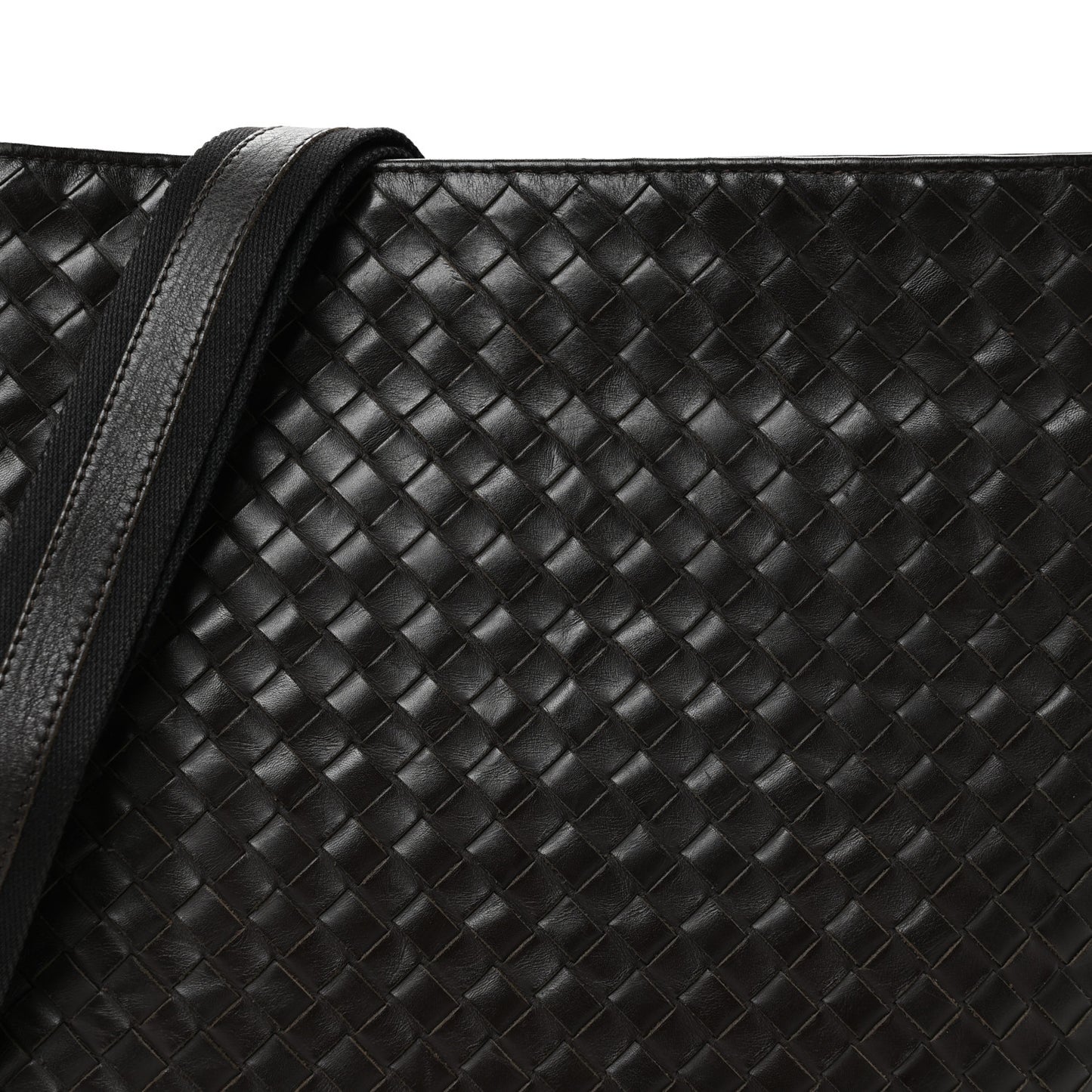 Nappa Intrecciato VN Crossbody Messenger Bag Fondant
