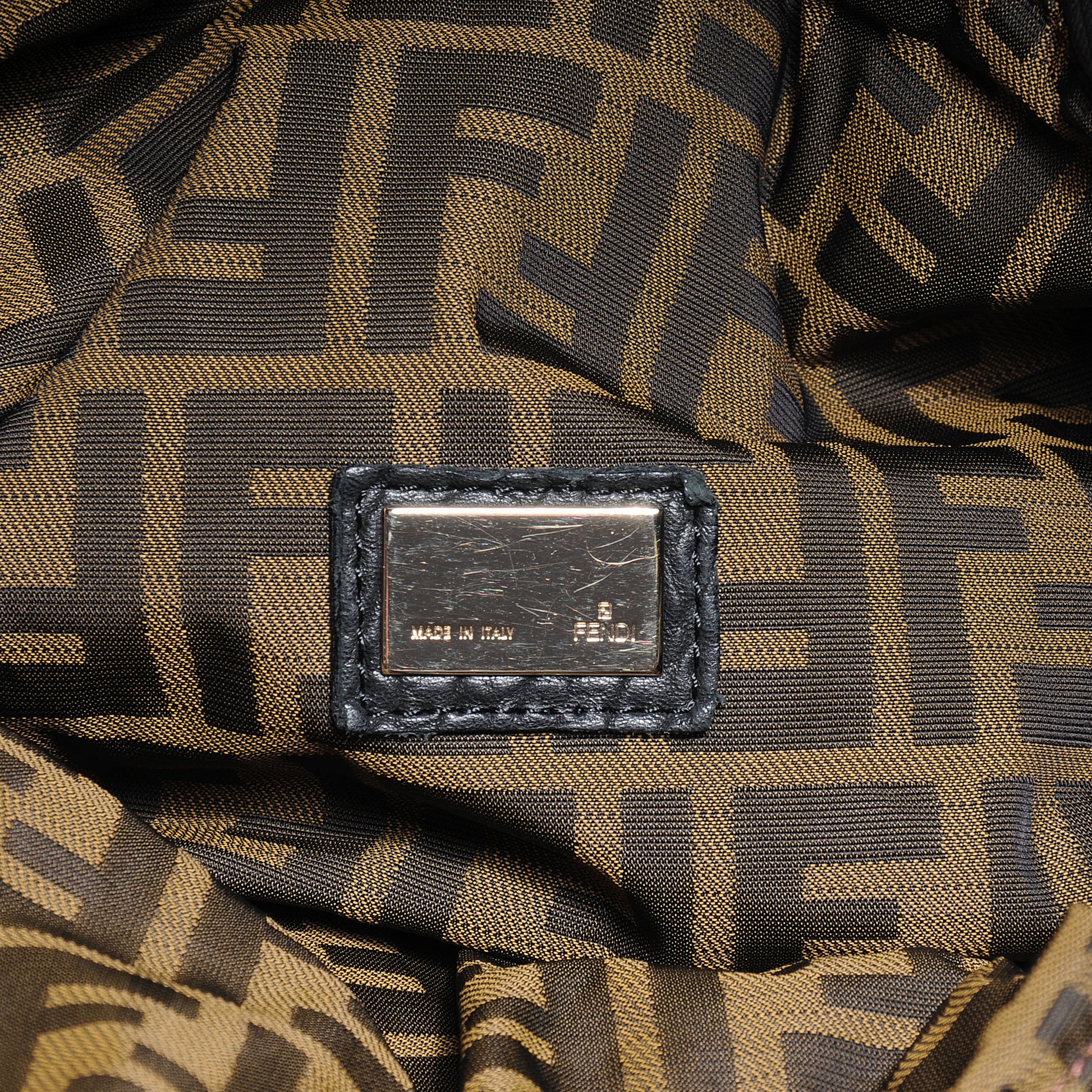 Fendi Nappa Nuvolata Spy Black 6 of 8
