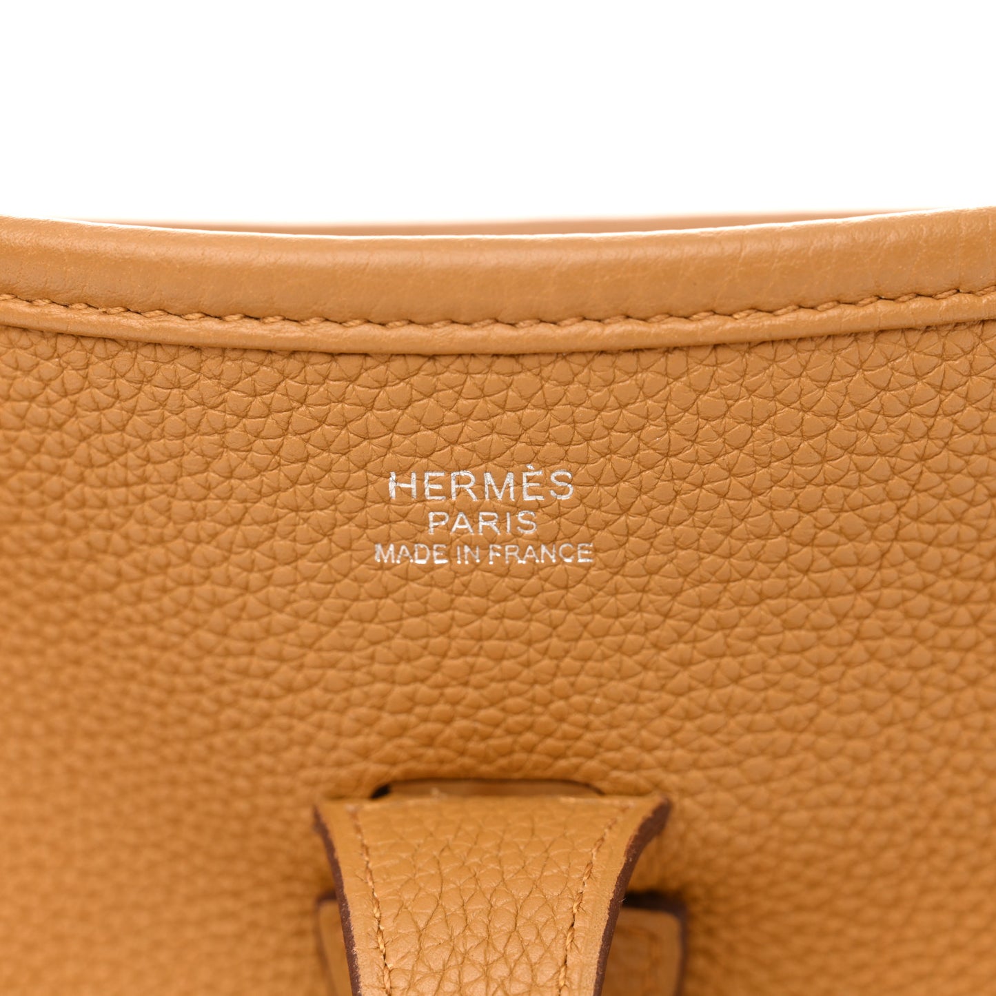 Taurillon Clemence Evelyne III PM Biscuit