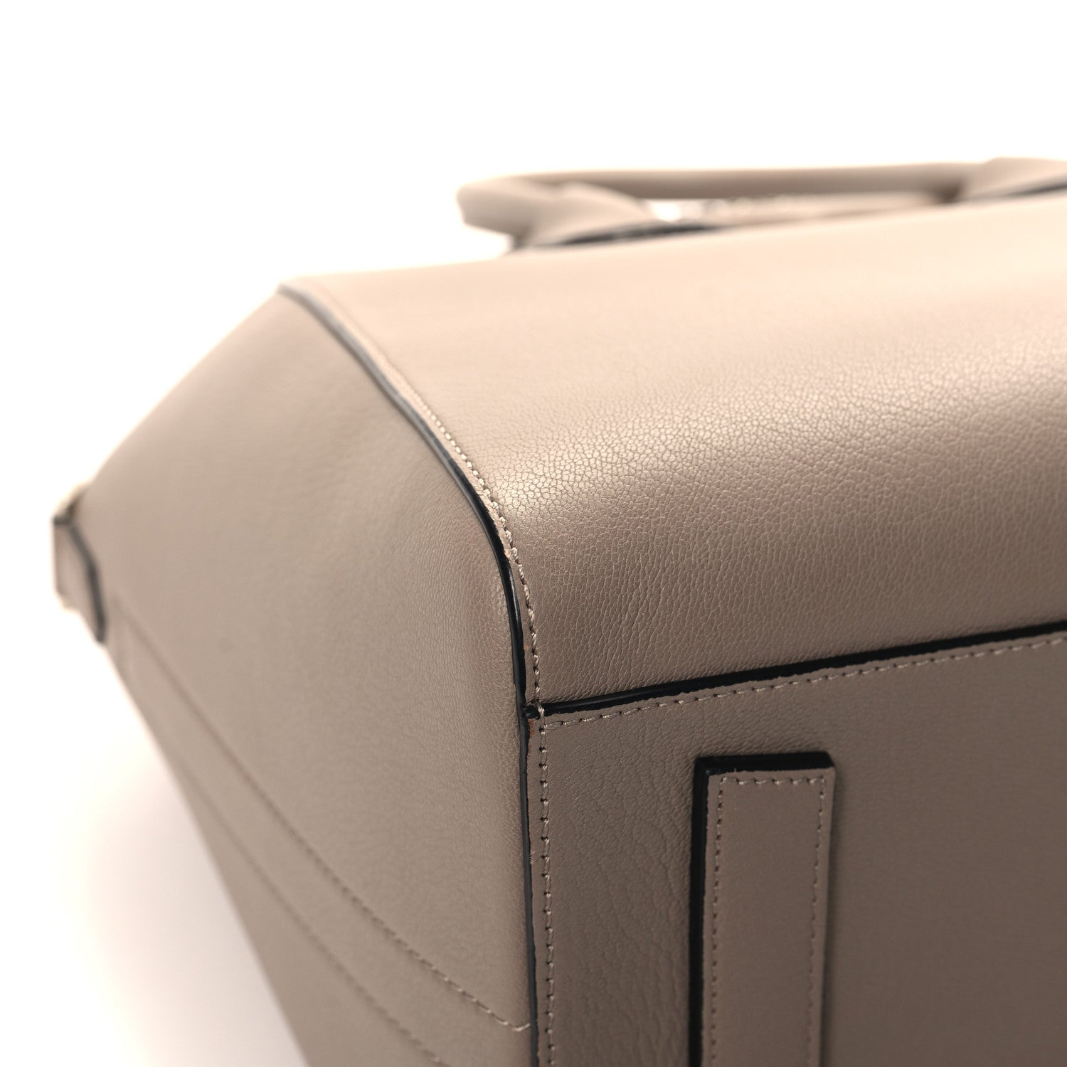 Givenchy Sugar Goatskin Medium Antigona Sand 9 of 13