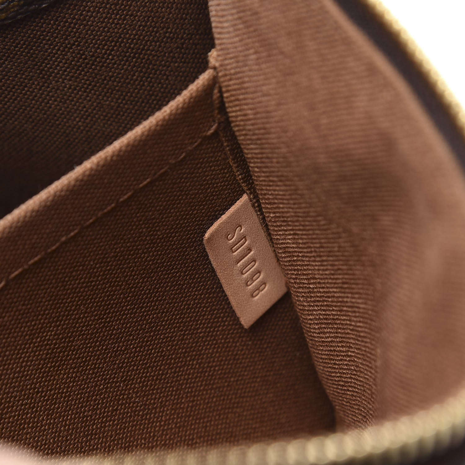 Louis Vuitton Monogram Popincourt 6 of 10