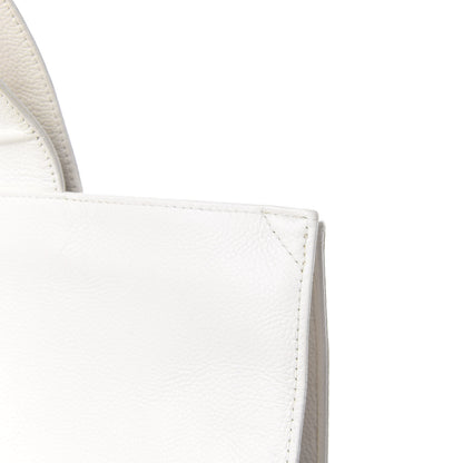 Chanel Caviar CC Tote White 14 of 16