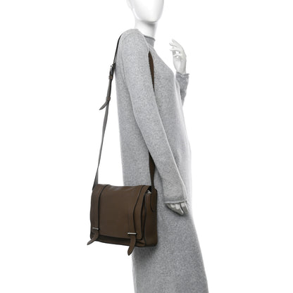 Hermes Taurillon Clemence Verso Steve Caporal Messenger Cacao Bleu Izmir 2 of 17