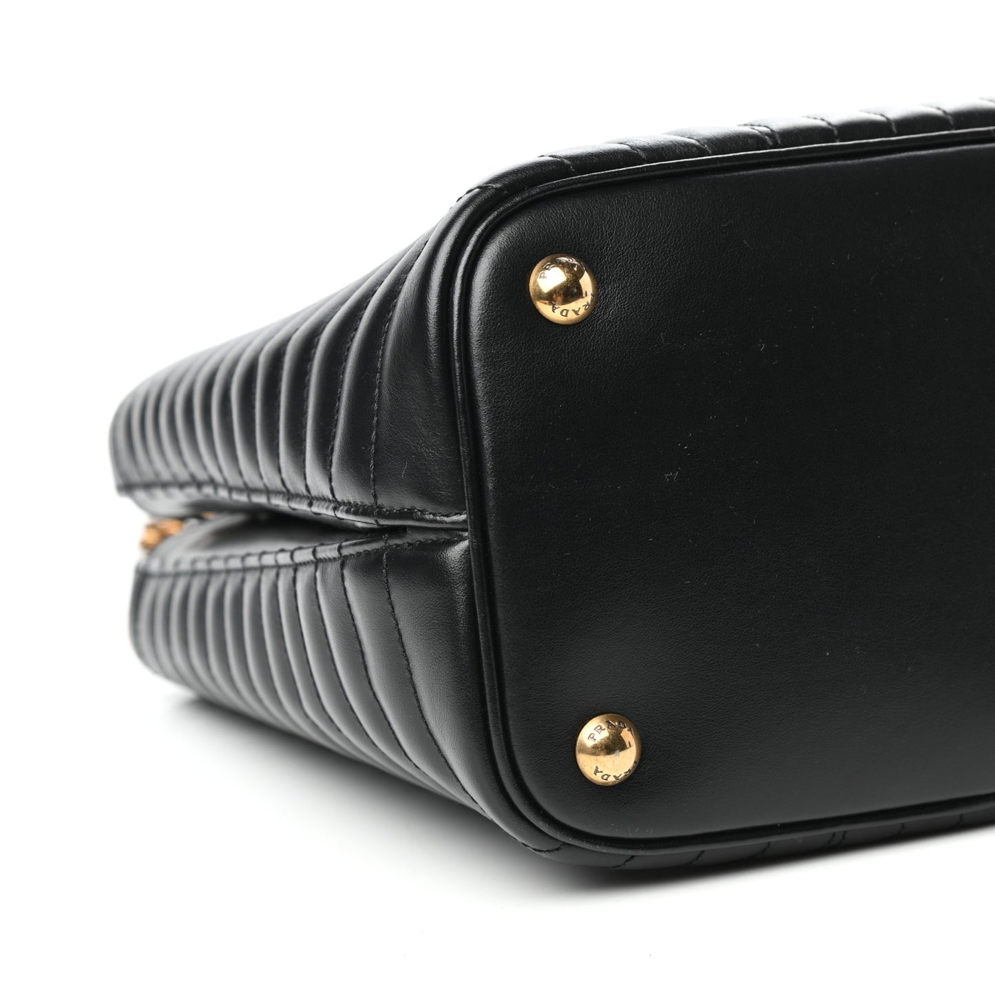 Soft Calfskin Impunture Diagramme Medium Panier Black