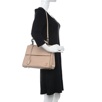 Louis Vuitton Epi Cluny Dune 2 of 18