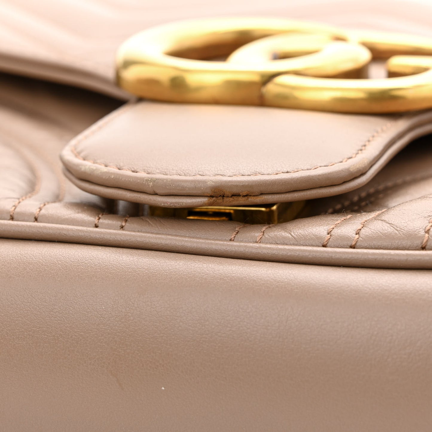 Calfskin Matelasse Medium GG Marmont Shoulder Bag Porcelain Rose