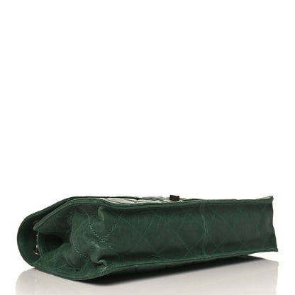 Chanel Washed Lambskin Quilted Maxi Take Away Flap Green 4 of 9