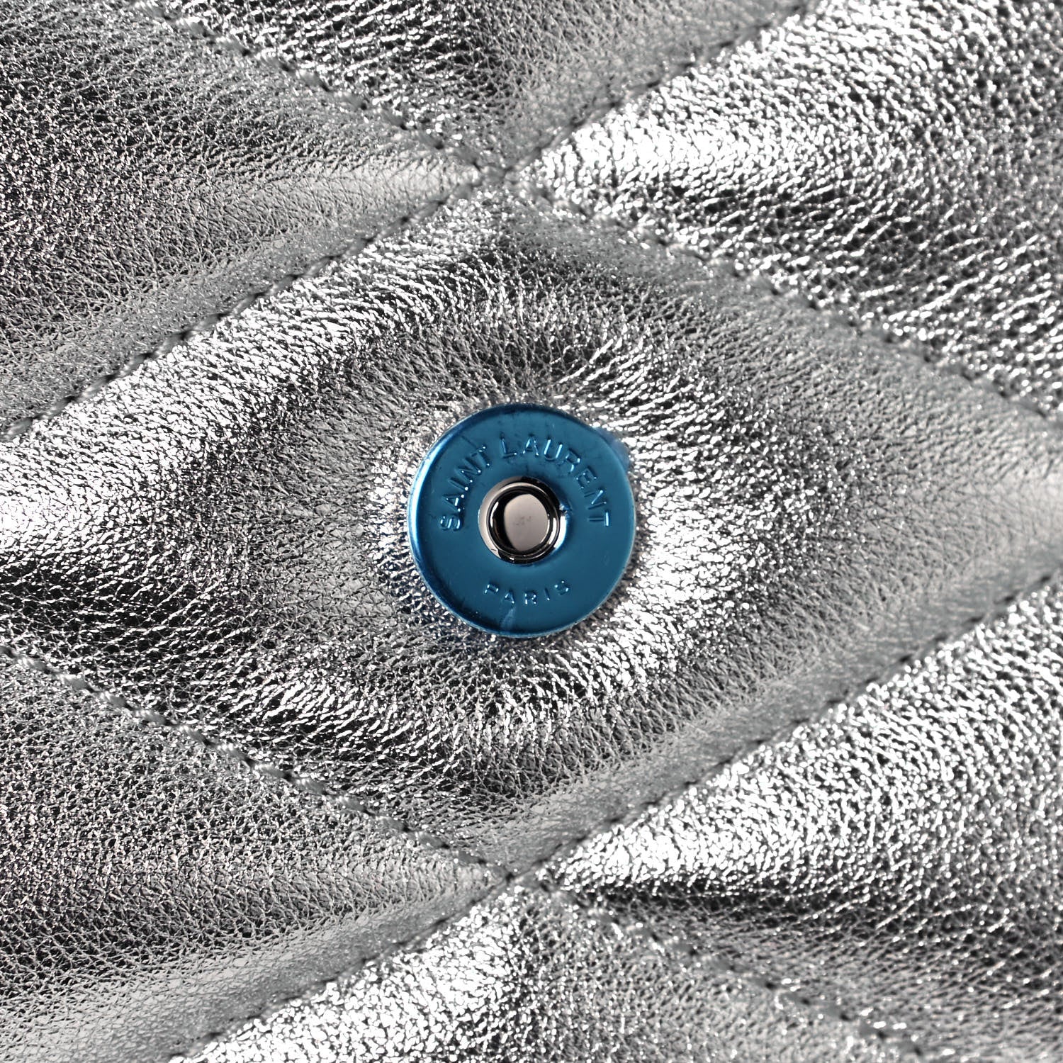 Saint Laurent Metallic Lambskin Quilted Sade Puffer Envelope Clutch Argento 13 of 13