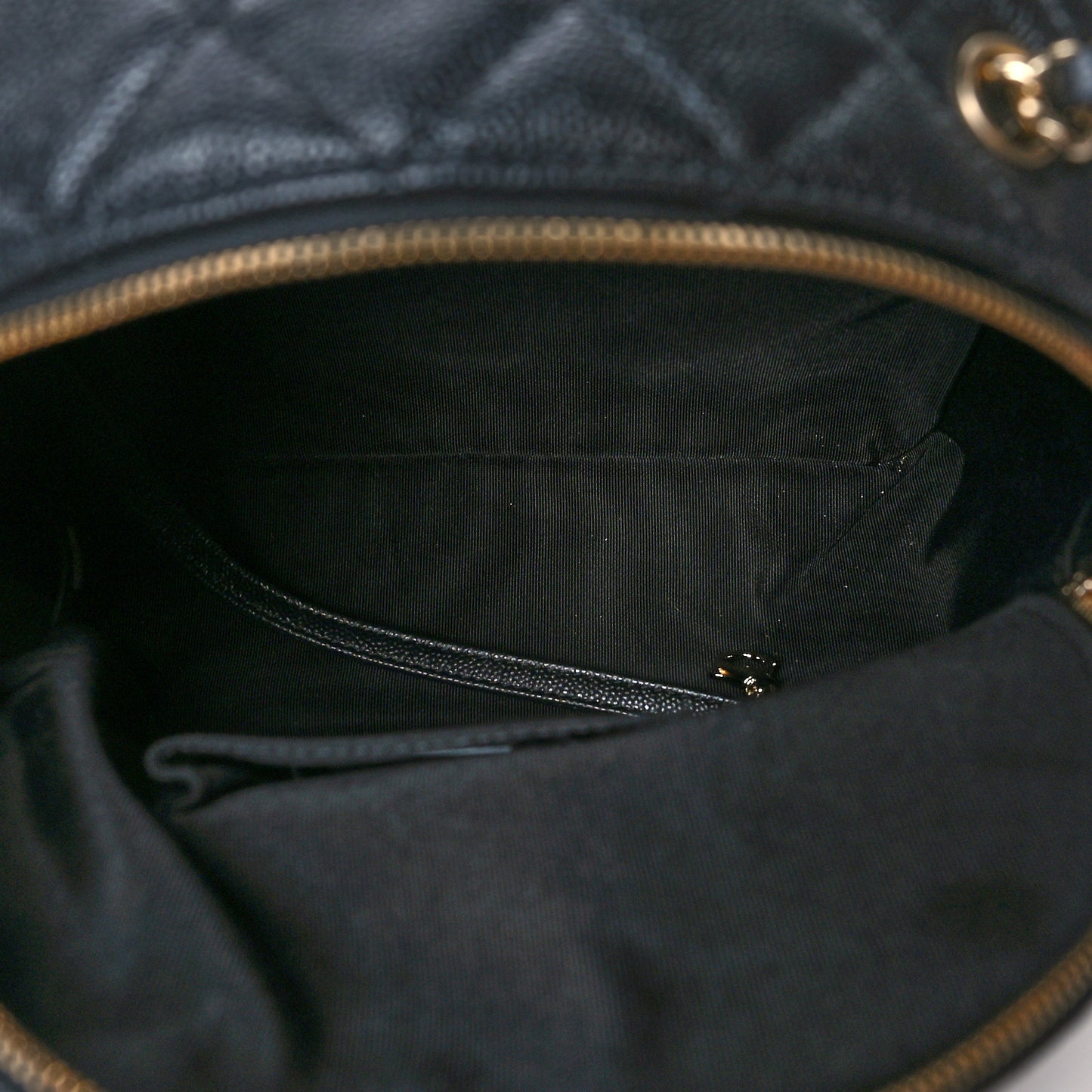 Caviar Quilted Medium Zip Around Backpack Black