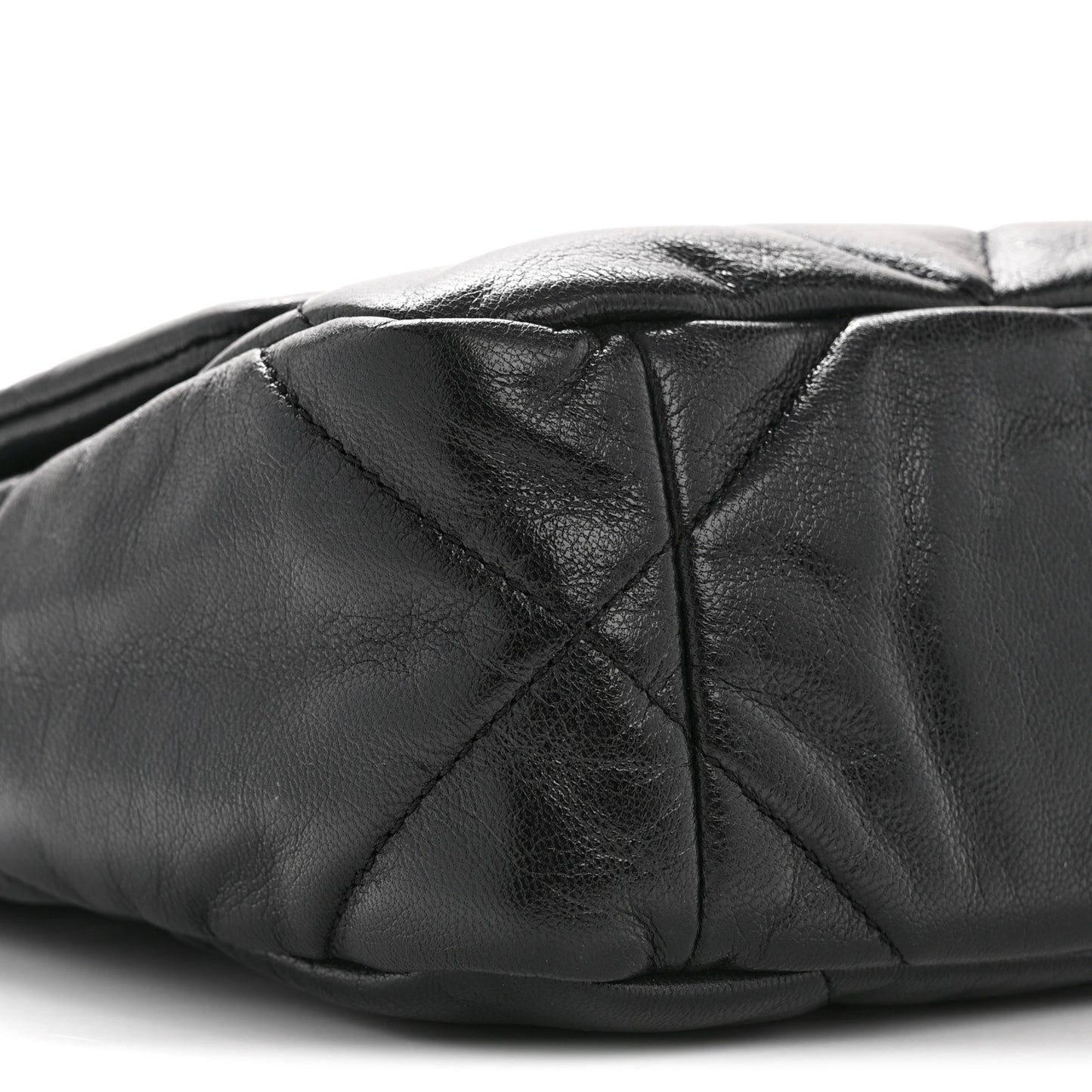 Goatskin Quilted Medium Chanel 19 Flap Black
