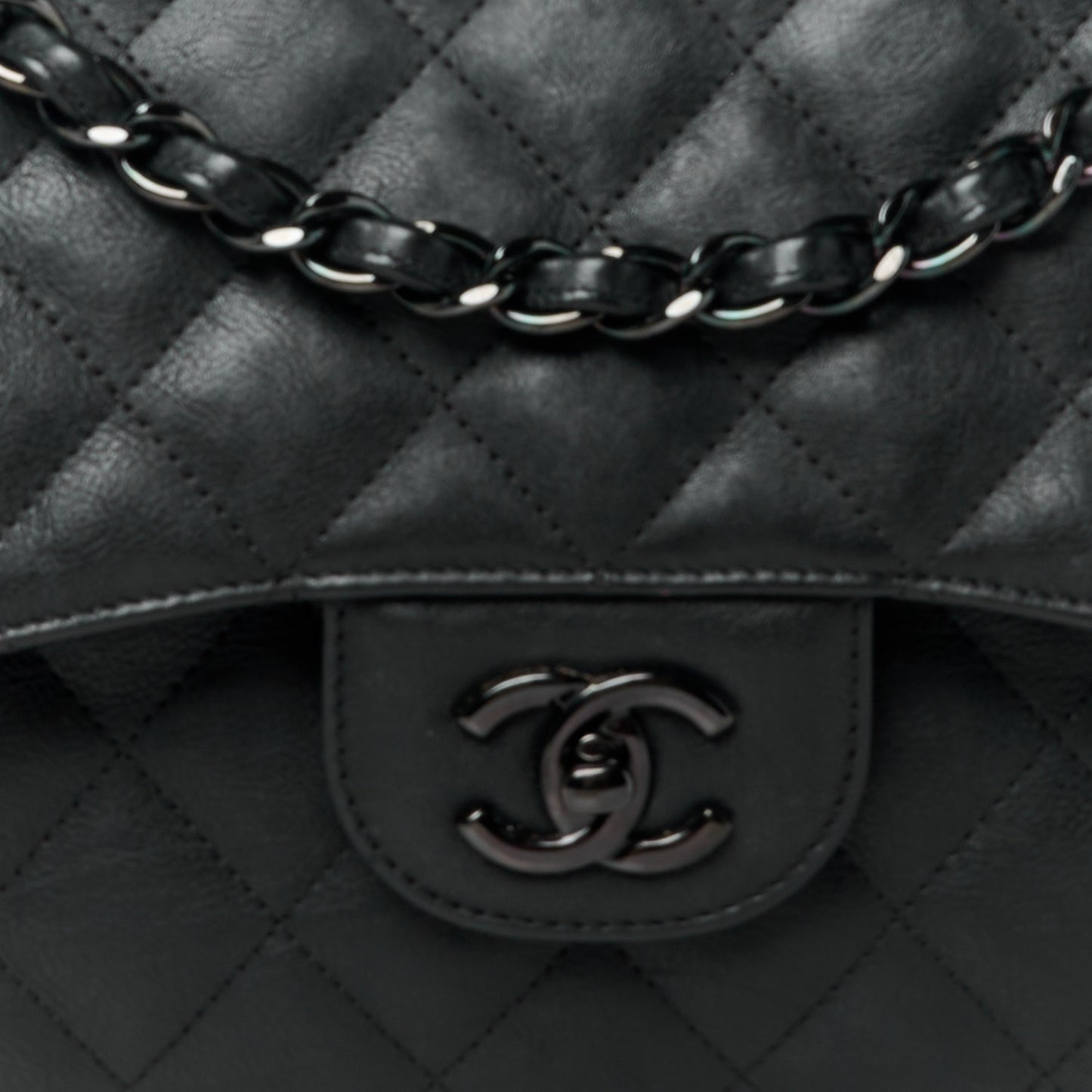 Crumpled Calfskin Quilted Jumbo Double Flap So Black